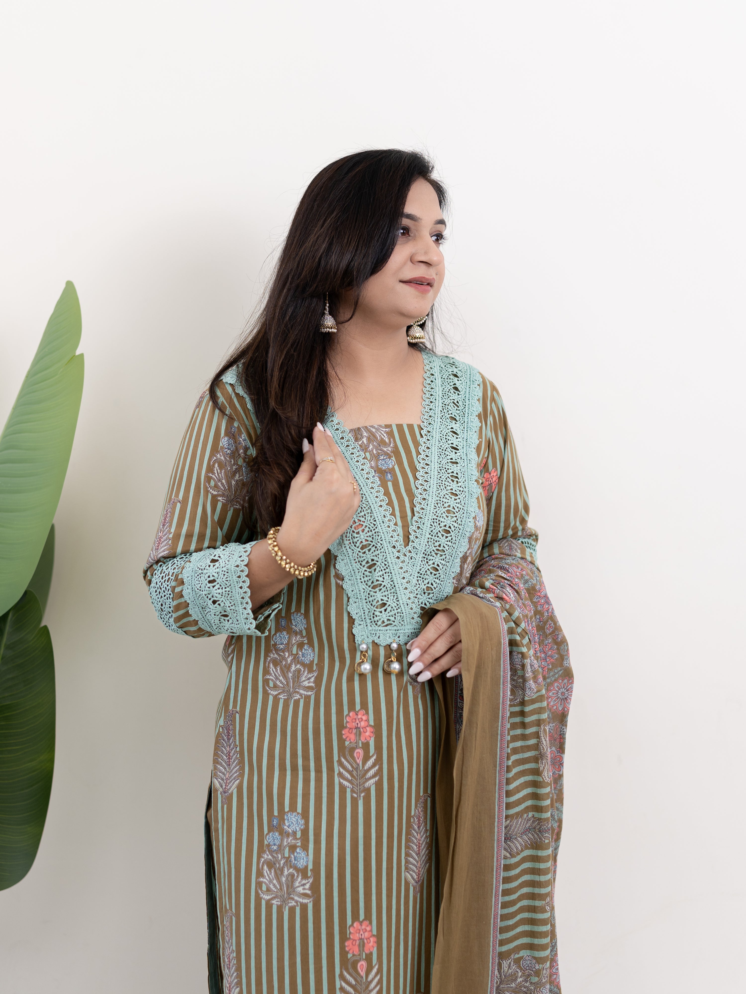 Tahira Green Striped Cotton Lace Detailed Dupatta Set