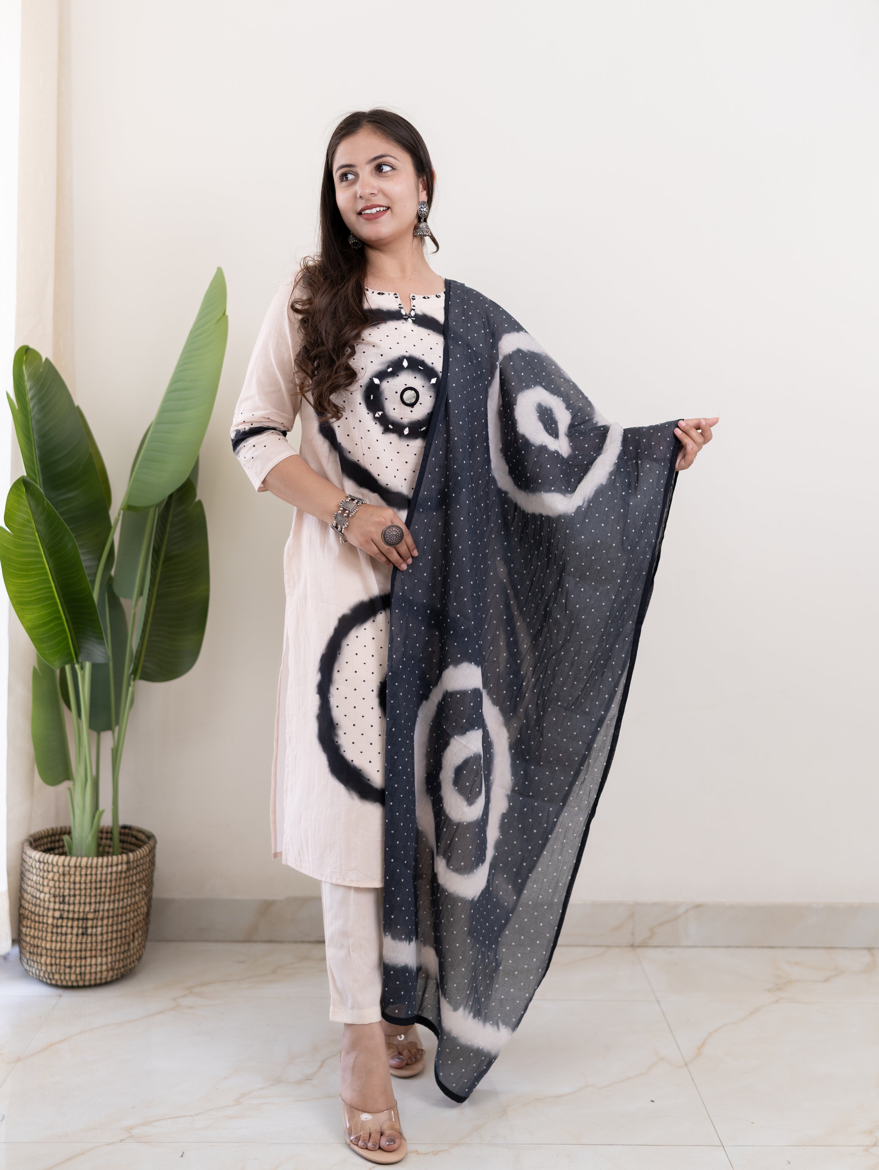 Daira Beige Cotton Tie and Dye Straight Dupatta Set