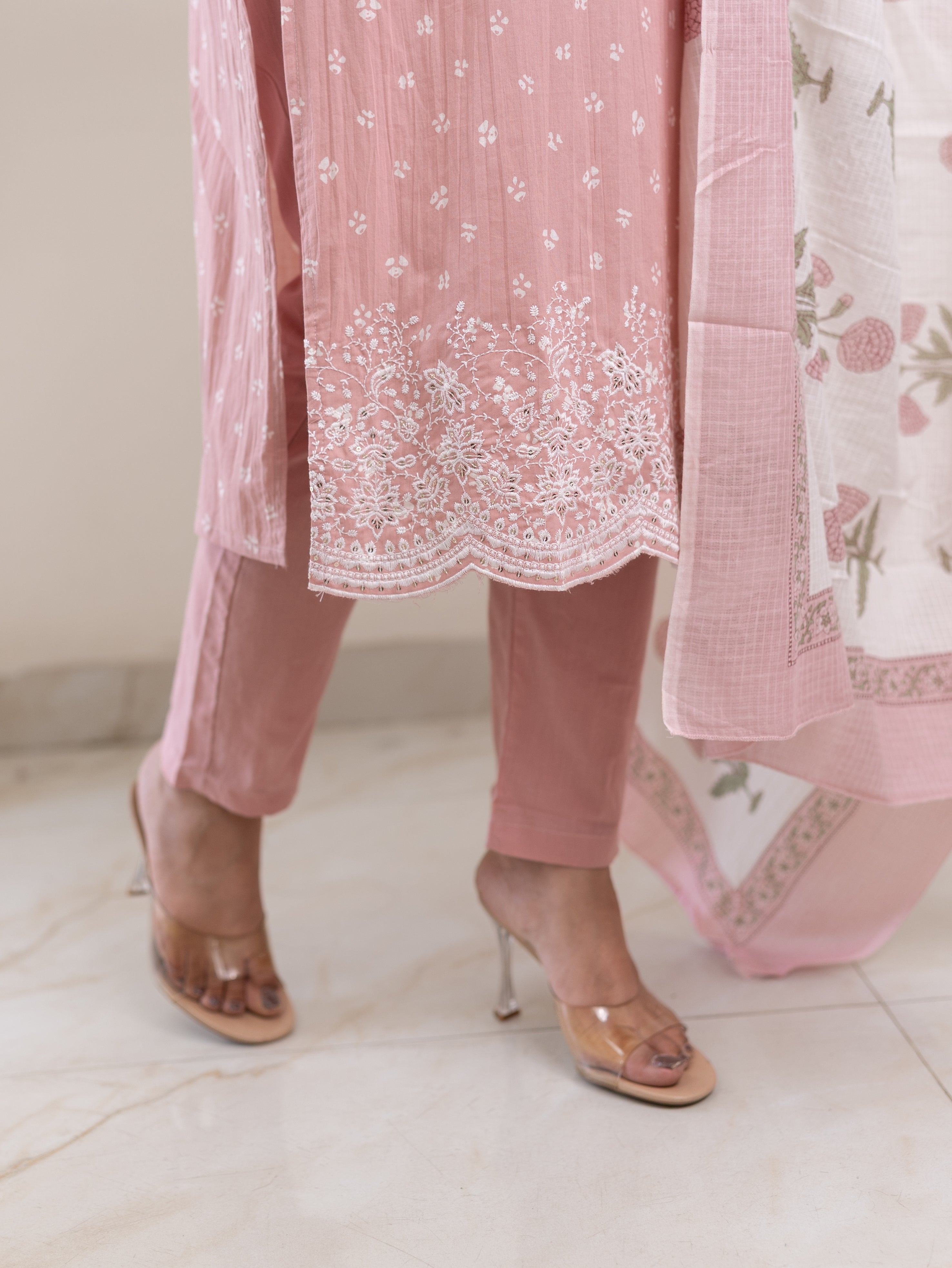 Rifaa pink  Cotton Embroidered Straight Dupatta Set