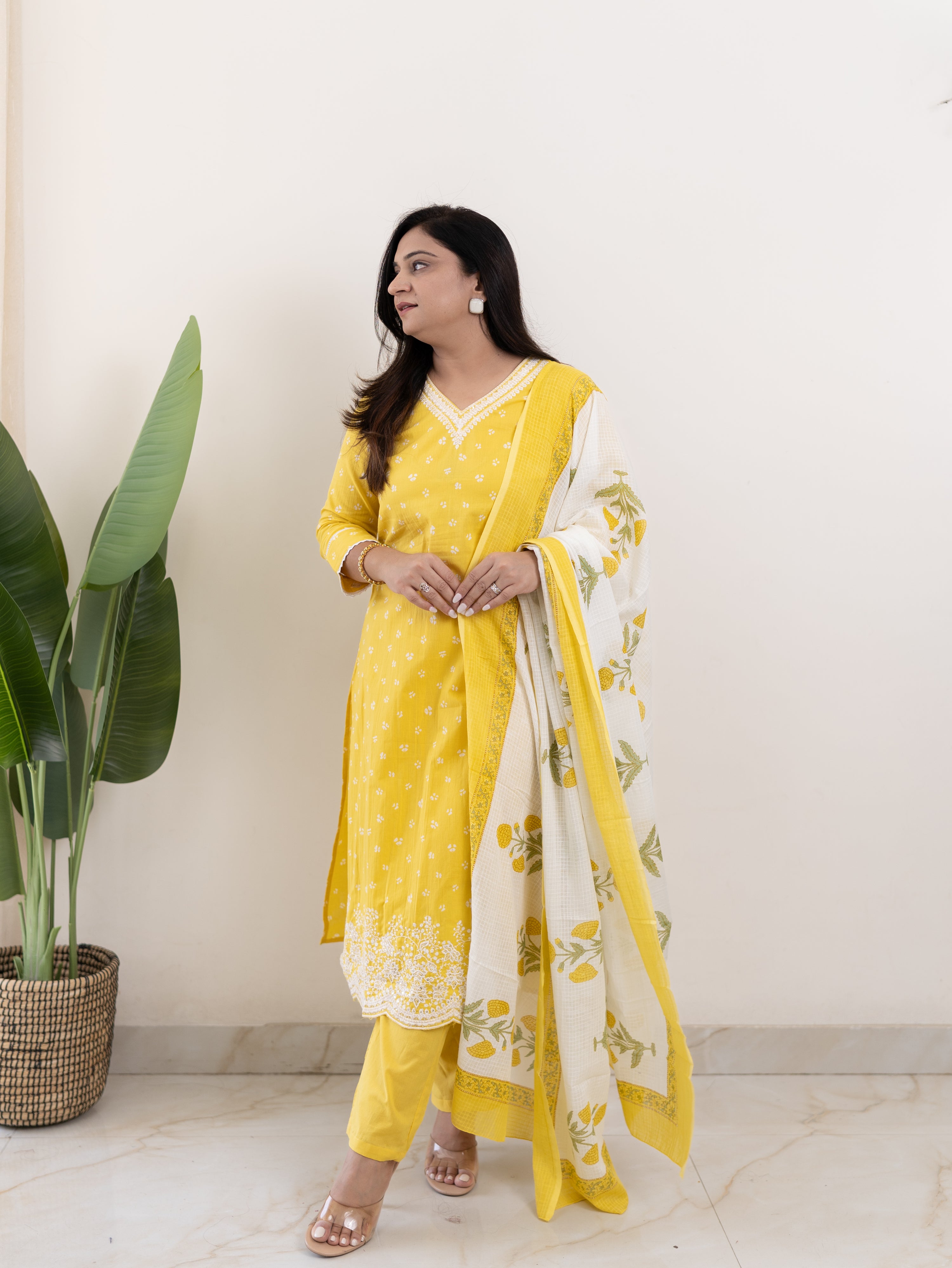 Rifaa yellow  Cotton Embroidered Straight Dupatta Set