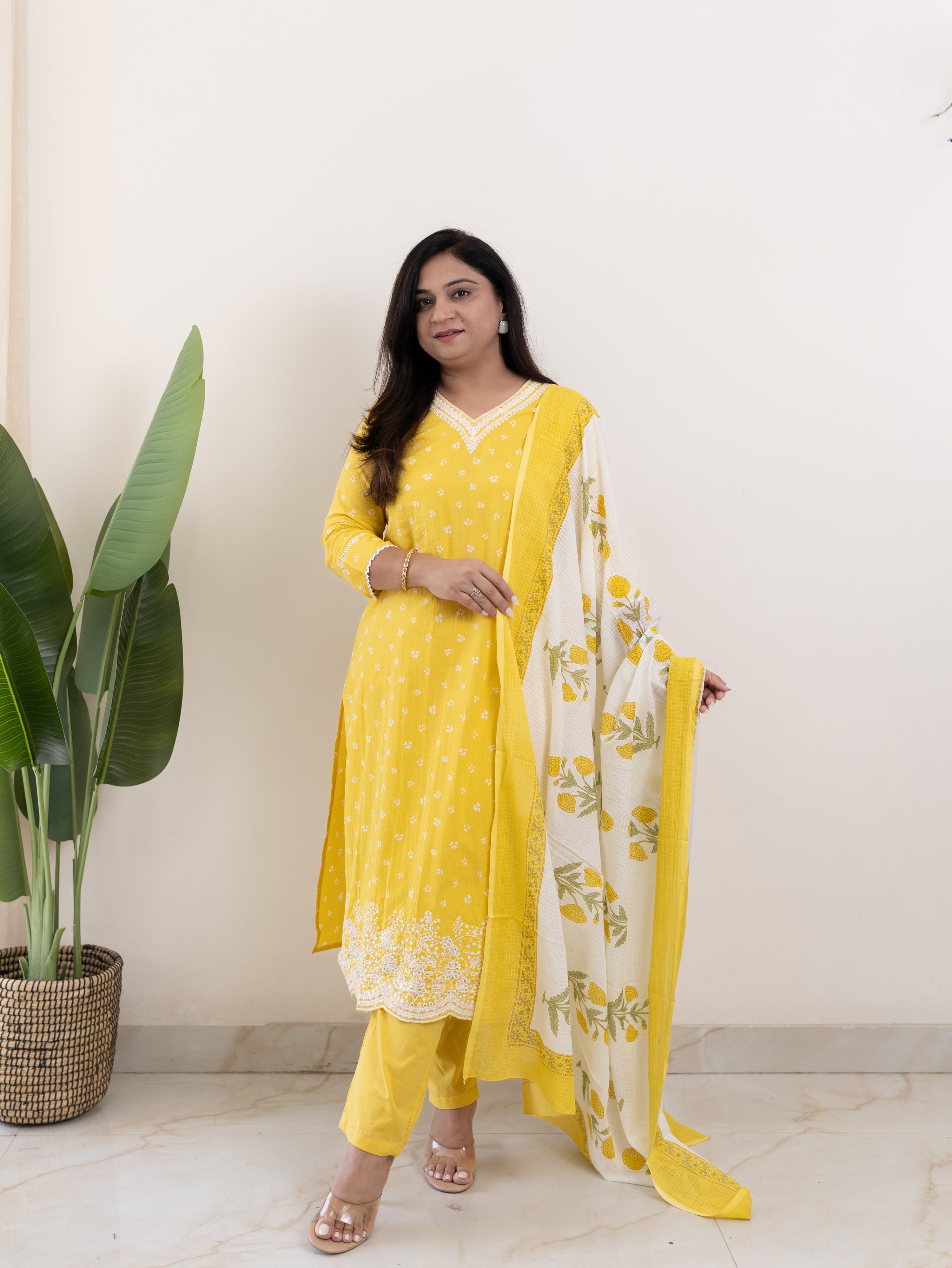 Rifaa yellow  Cotton Embroidered Straight Dupatta Set