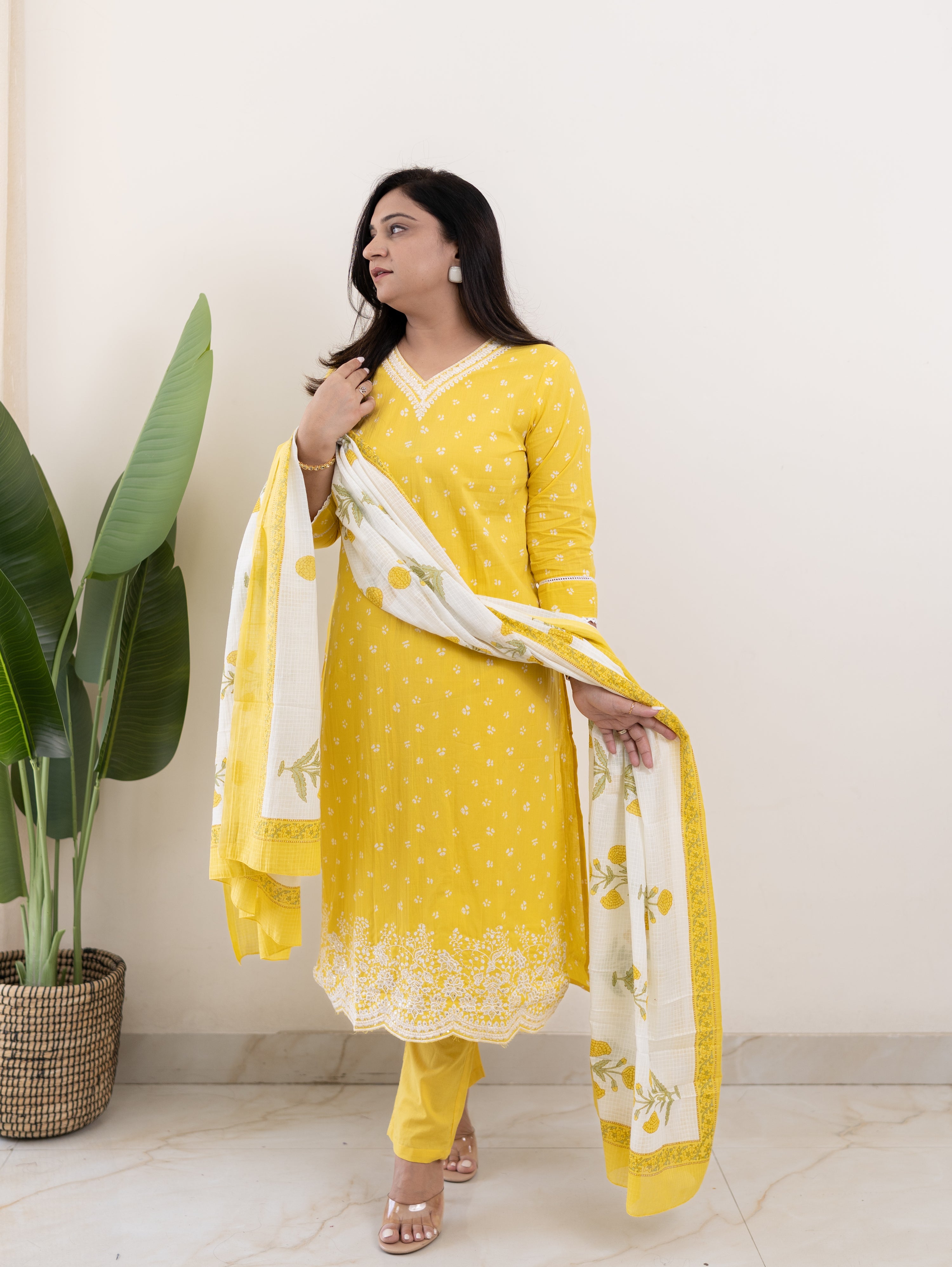Rifaa yellow  Cotton Embroidered Straight Dupatta Set