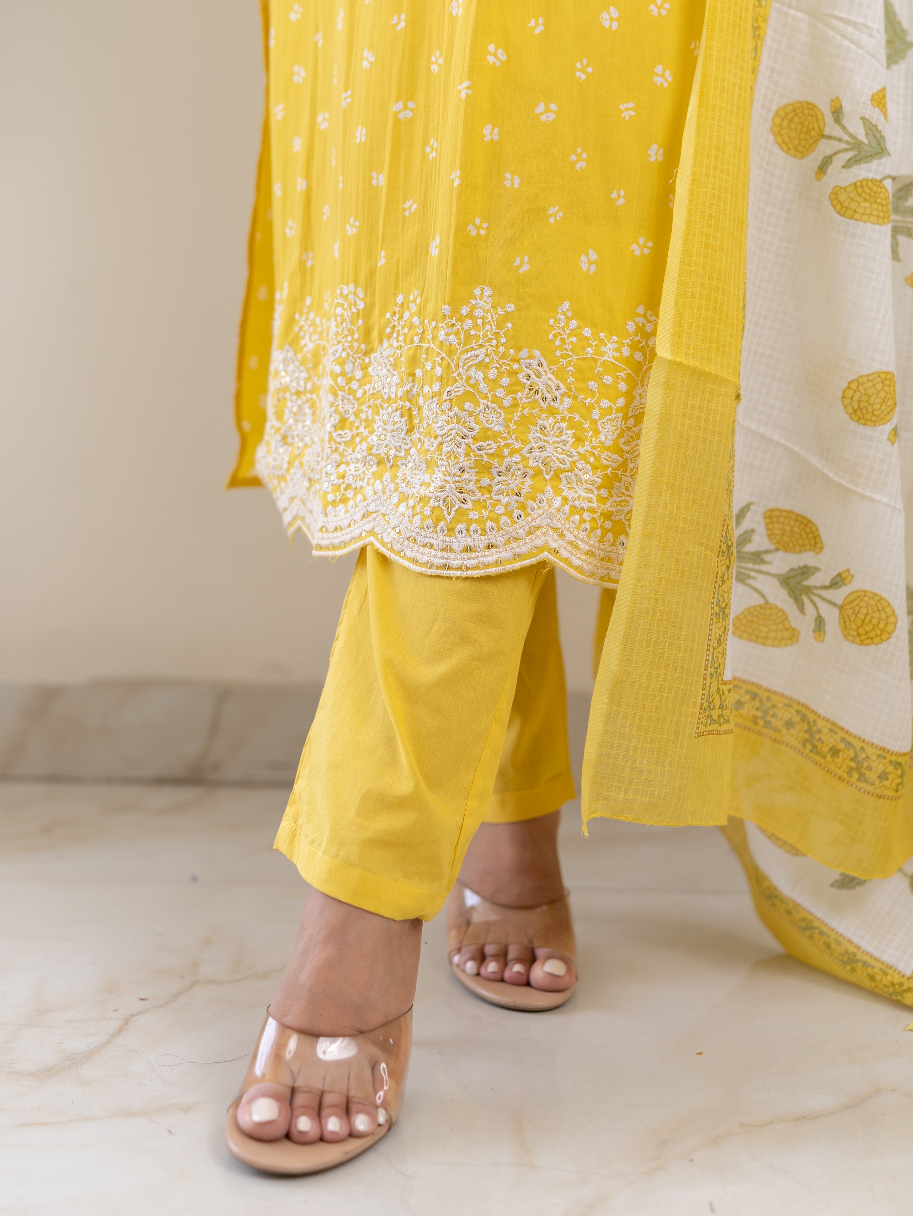 Rifaa yellow  Cotton Embroidered Straight Dupatta Set