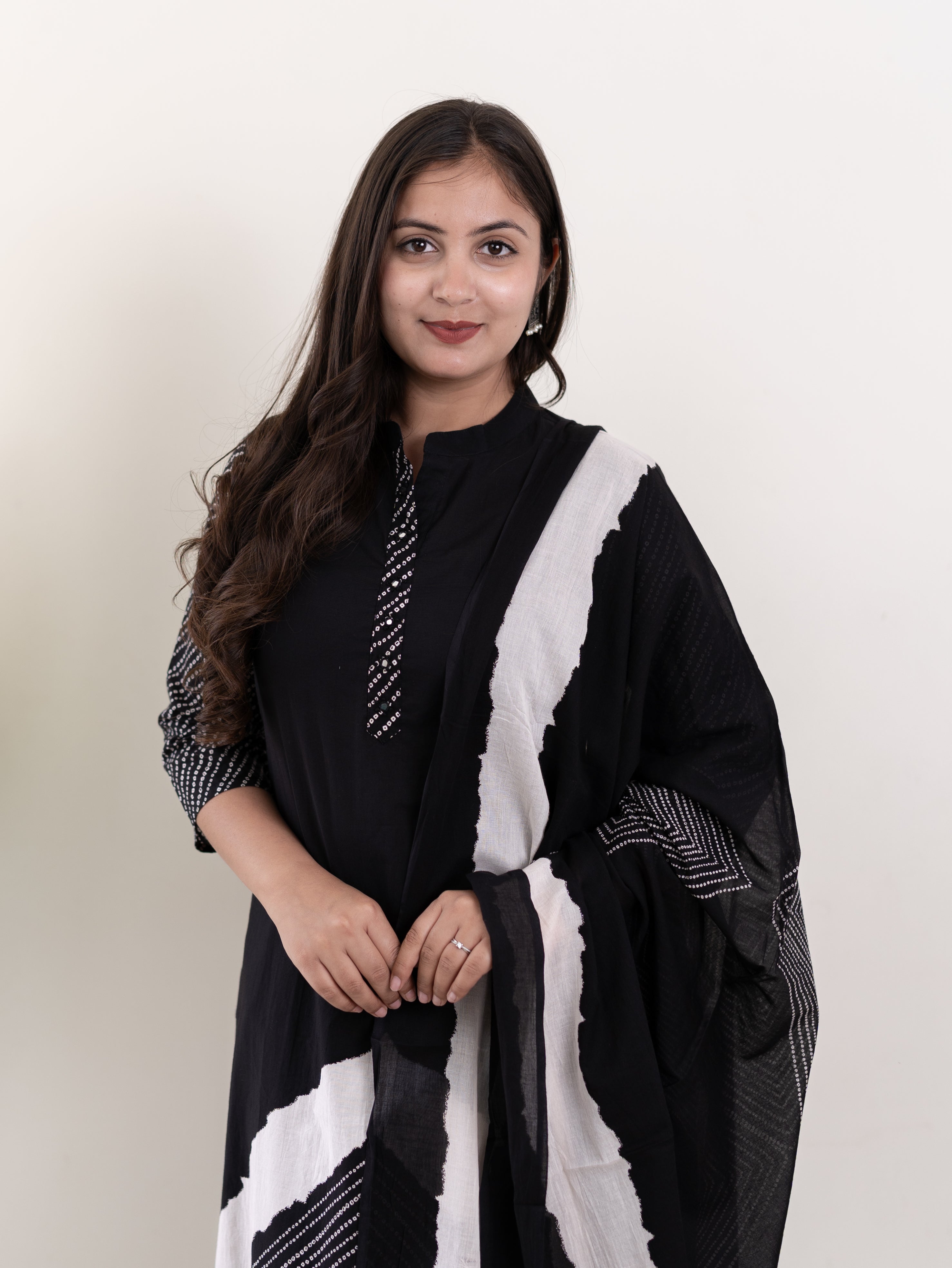 Isra Black Cotton Bandhani Straight Dupatta Set