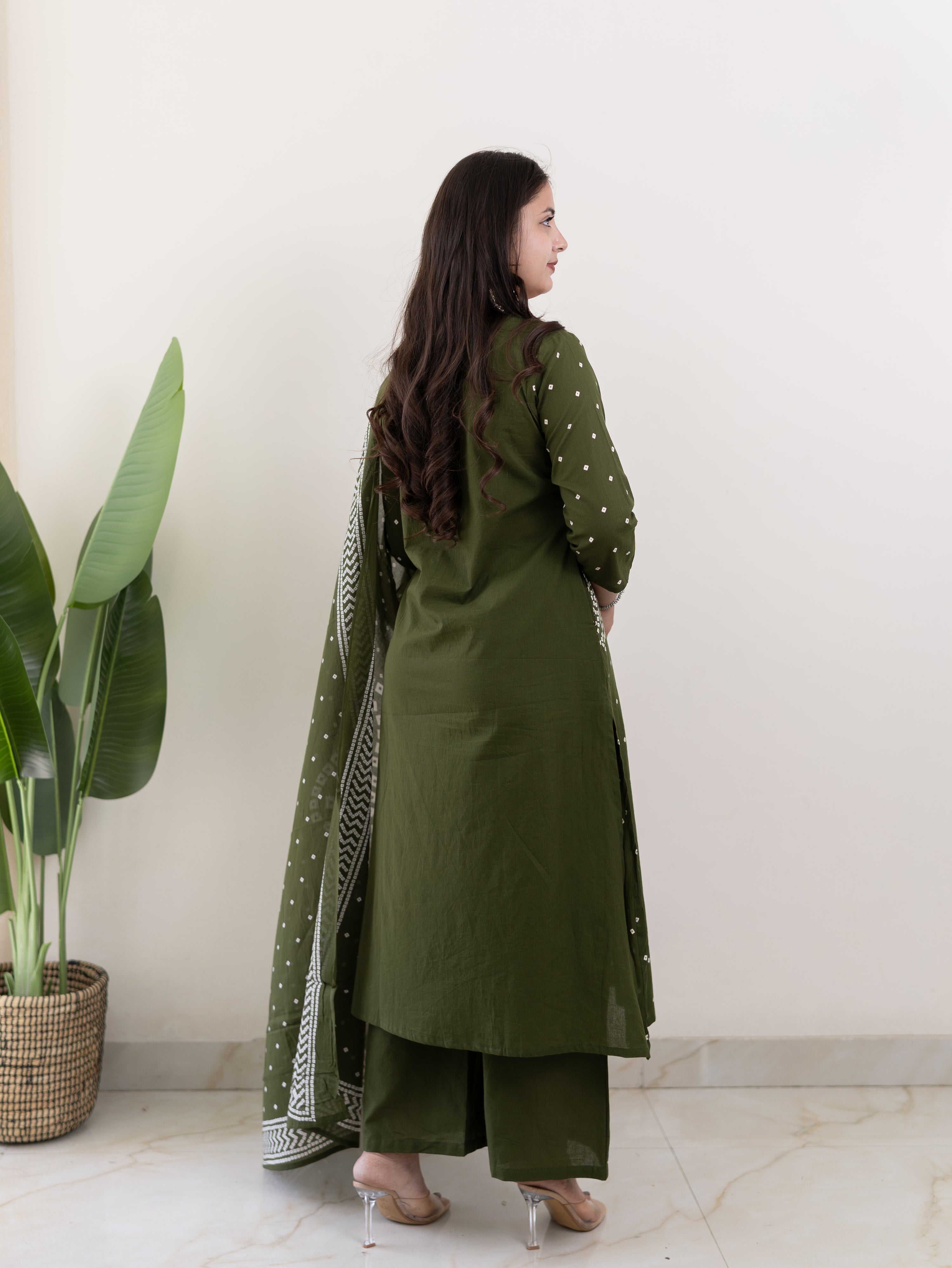 Mishi Green Cotton Bandhani Straight Dupatta Set