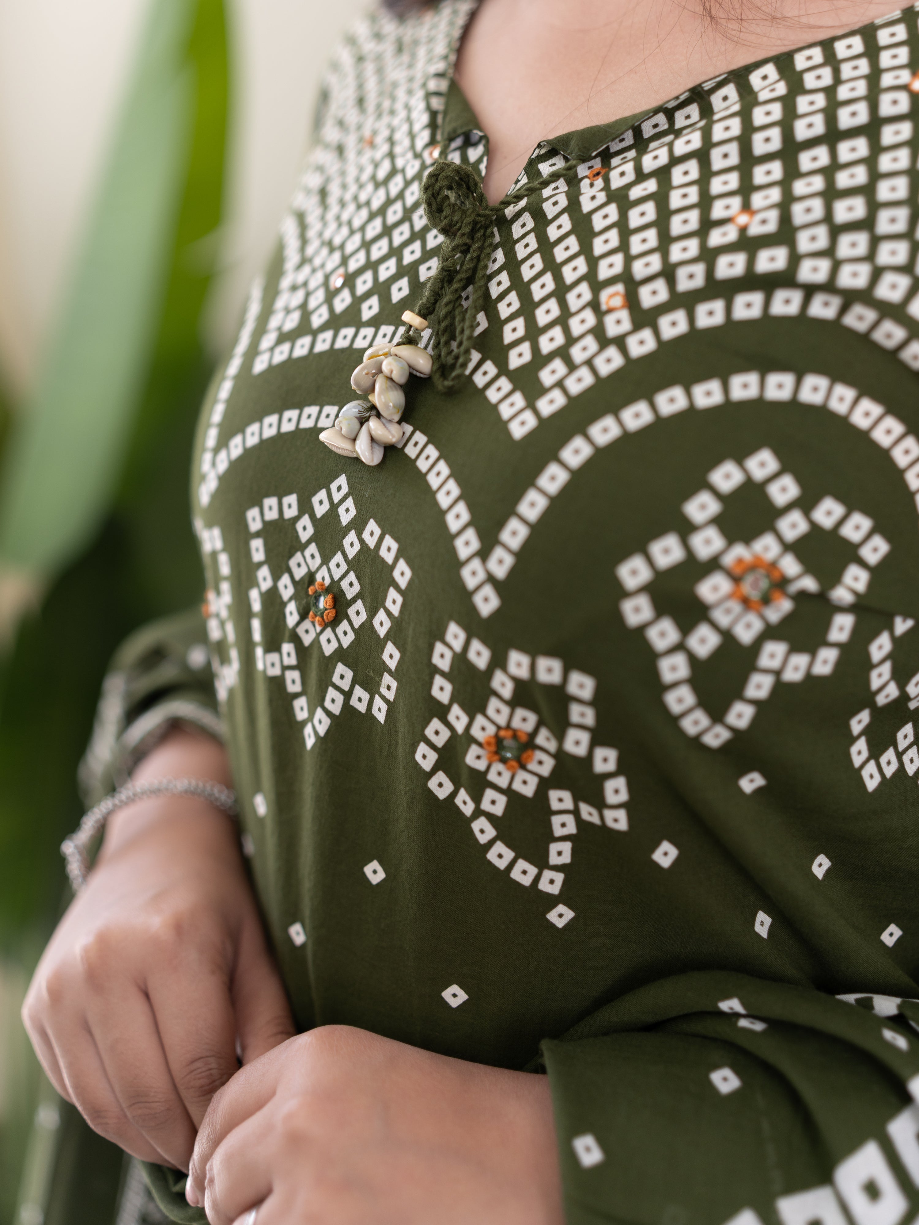 Mishi Green Cotton Bandhani Straight Dupatta Set