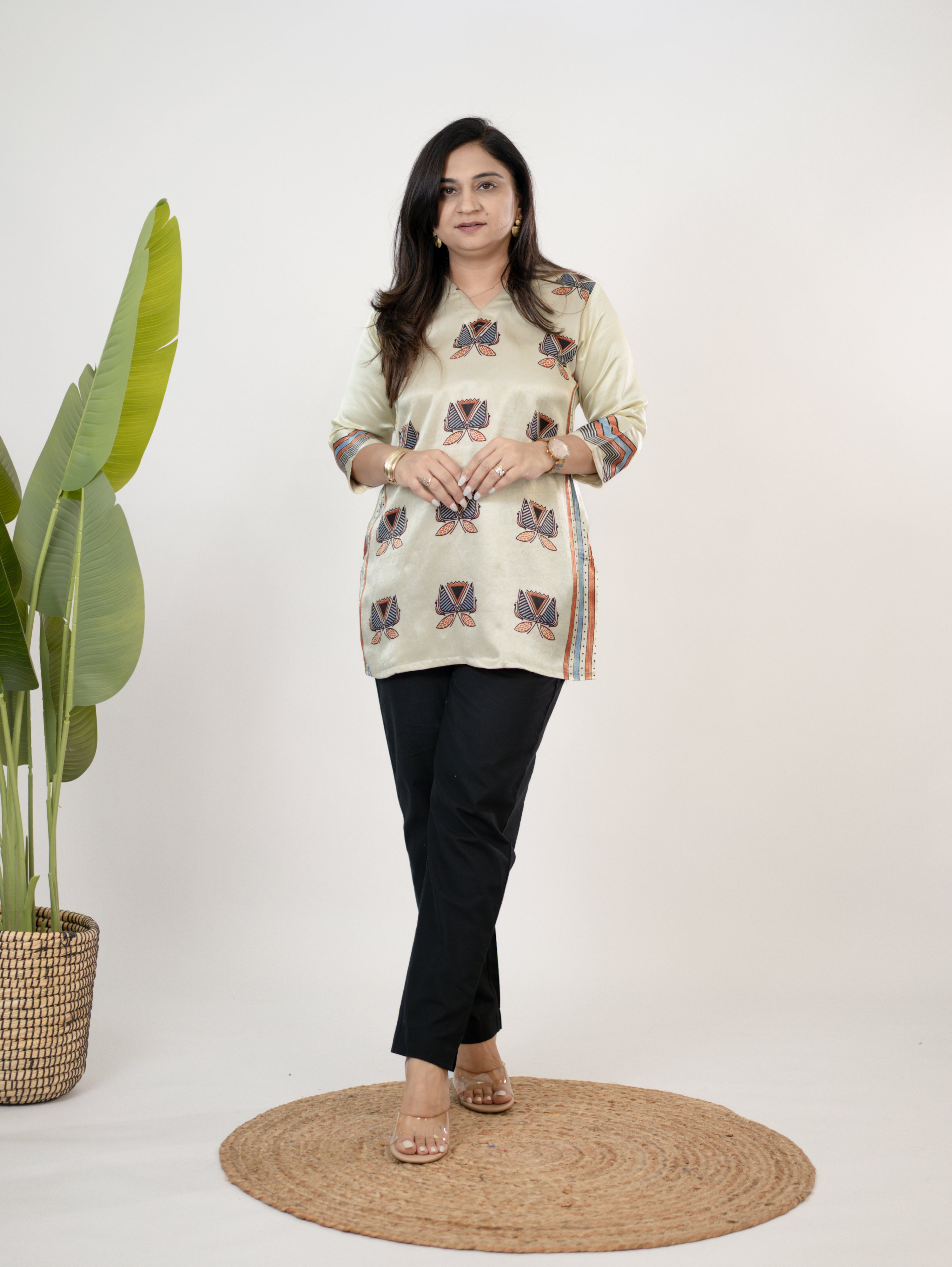 Saavi Cream Designer Mashru Silk Ajrakh Short Top