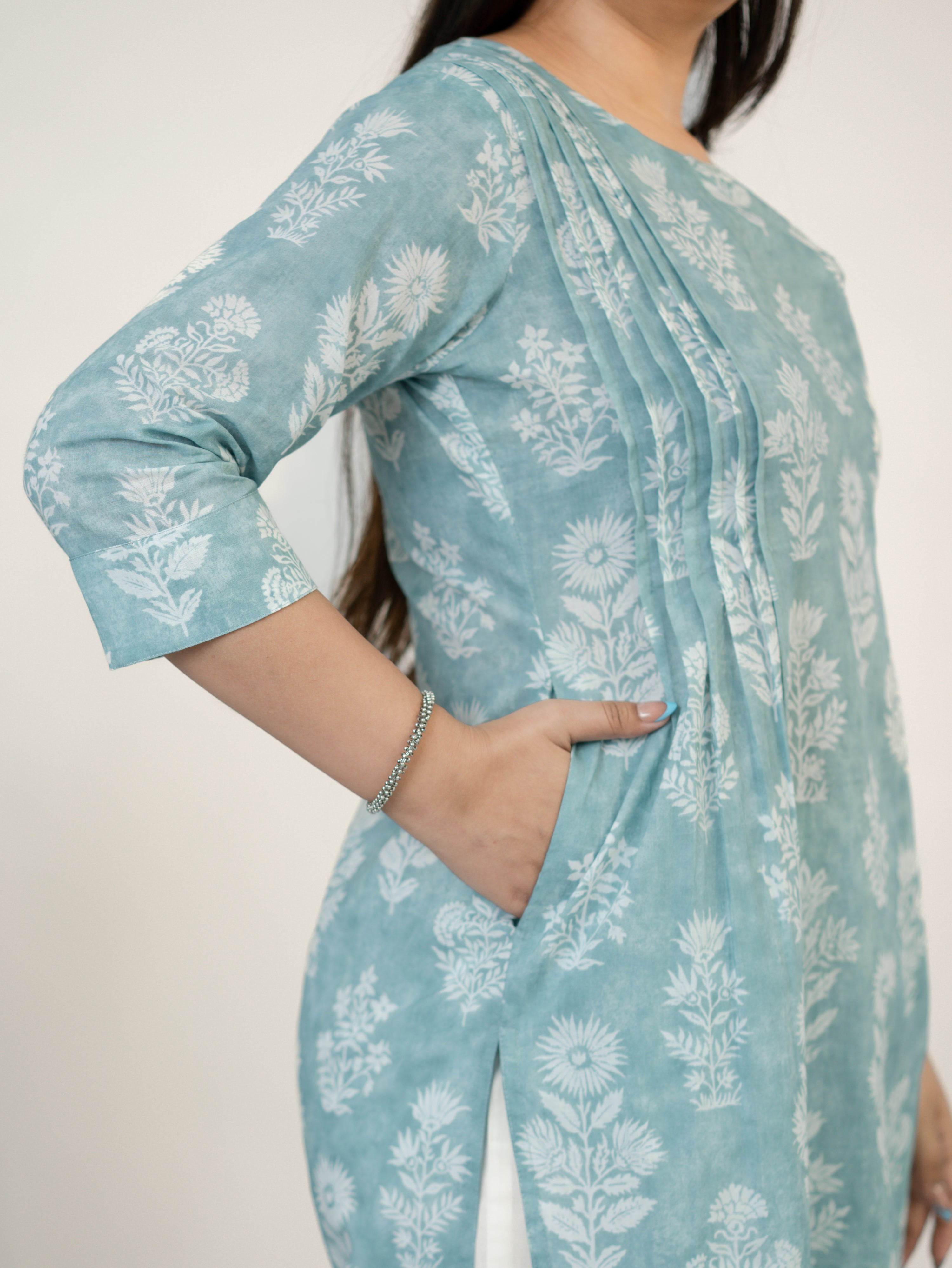 Kaaya Pastel Green Floral Cotton Straight Kurta Set