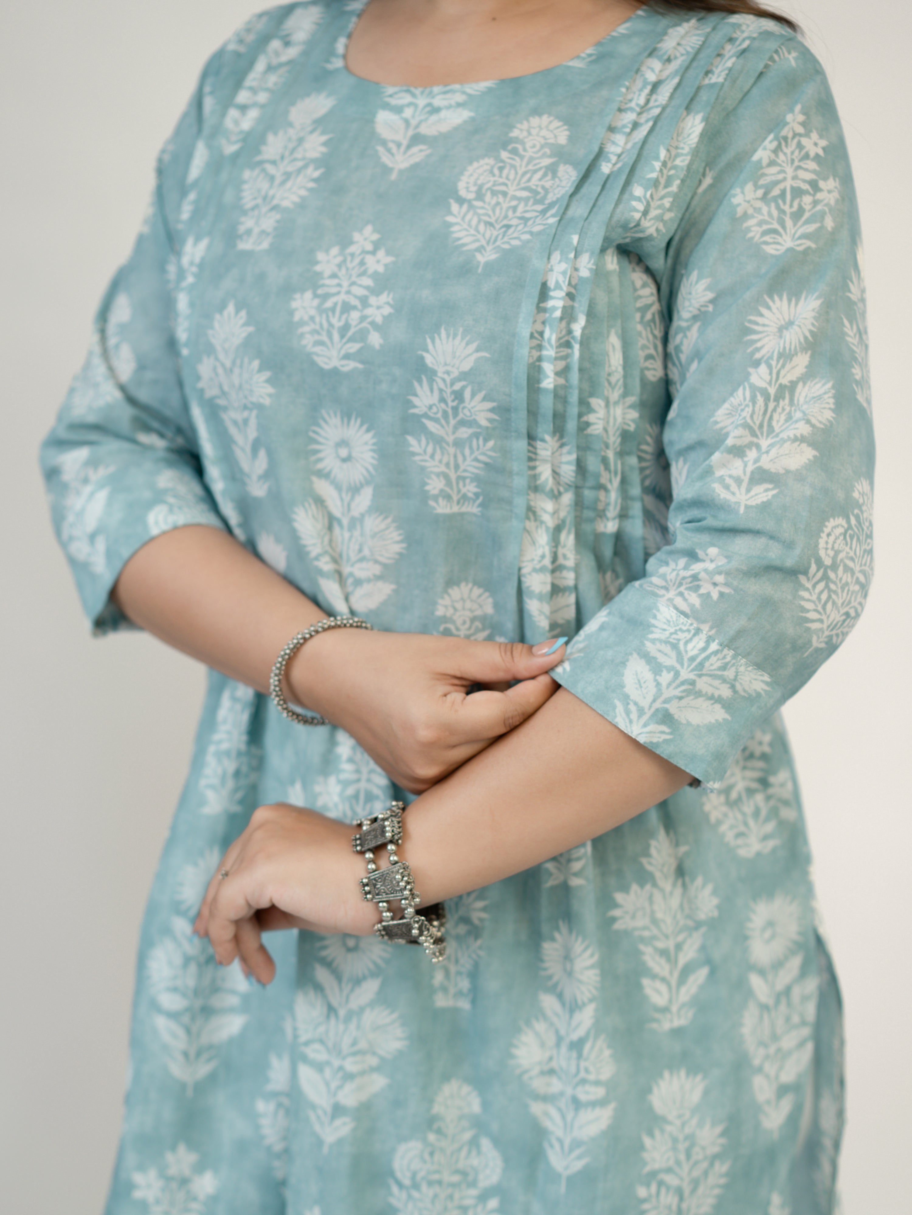 Kaaya Pastel Green Floral Cotton Straight Kurta Set