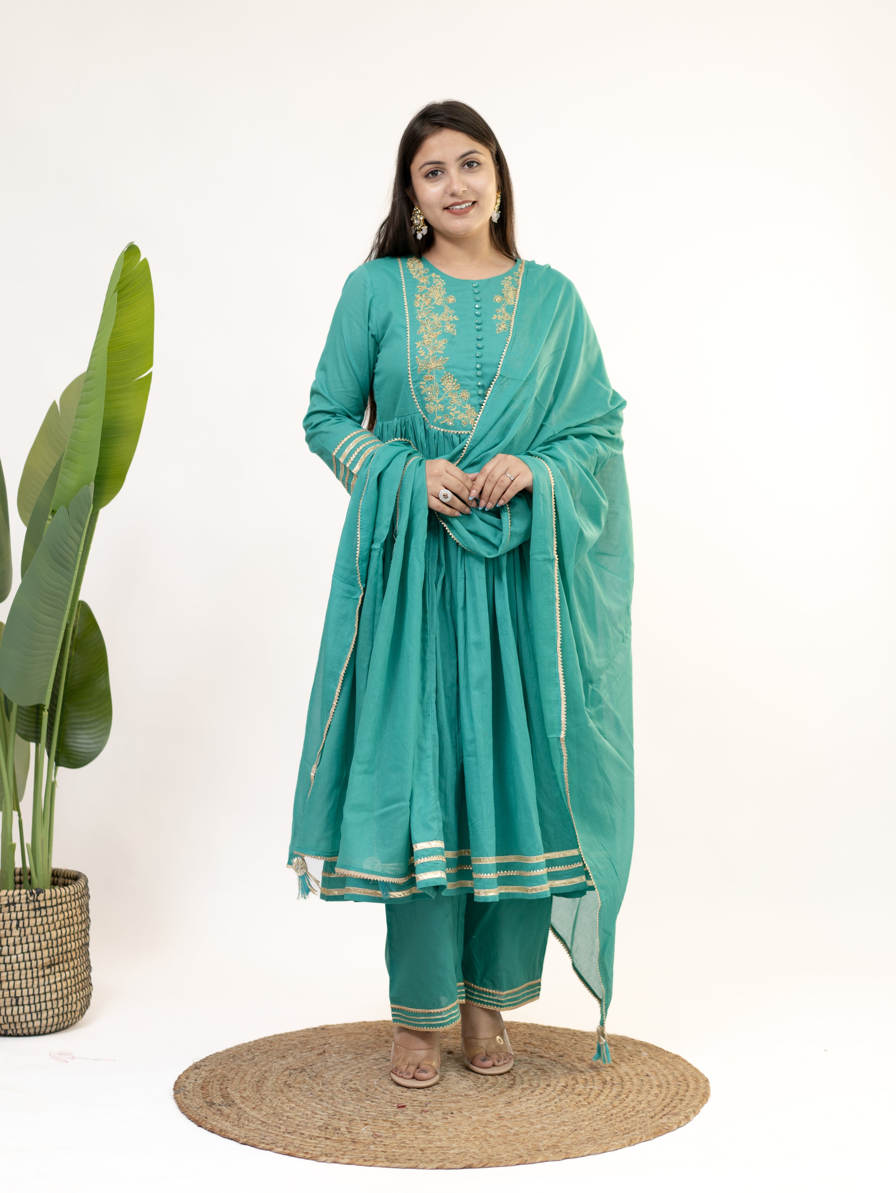 Mocha Green Mul Cotton Embroidered Gotta Detailed Dupatta Set