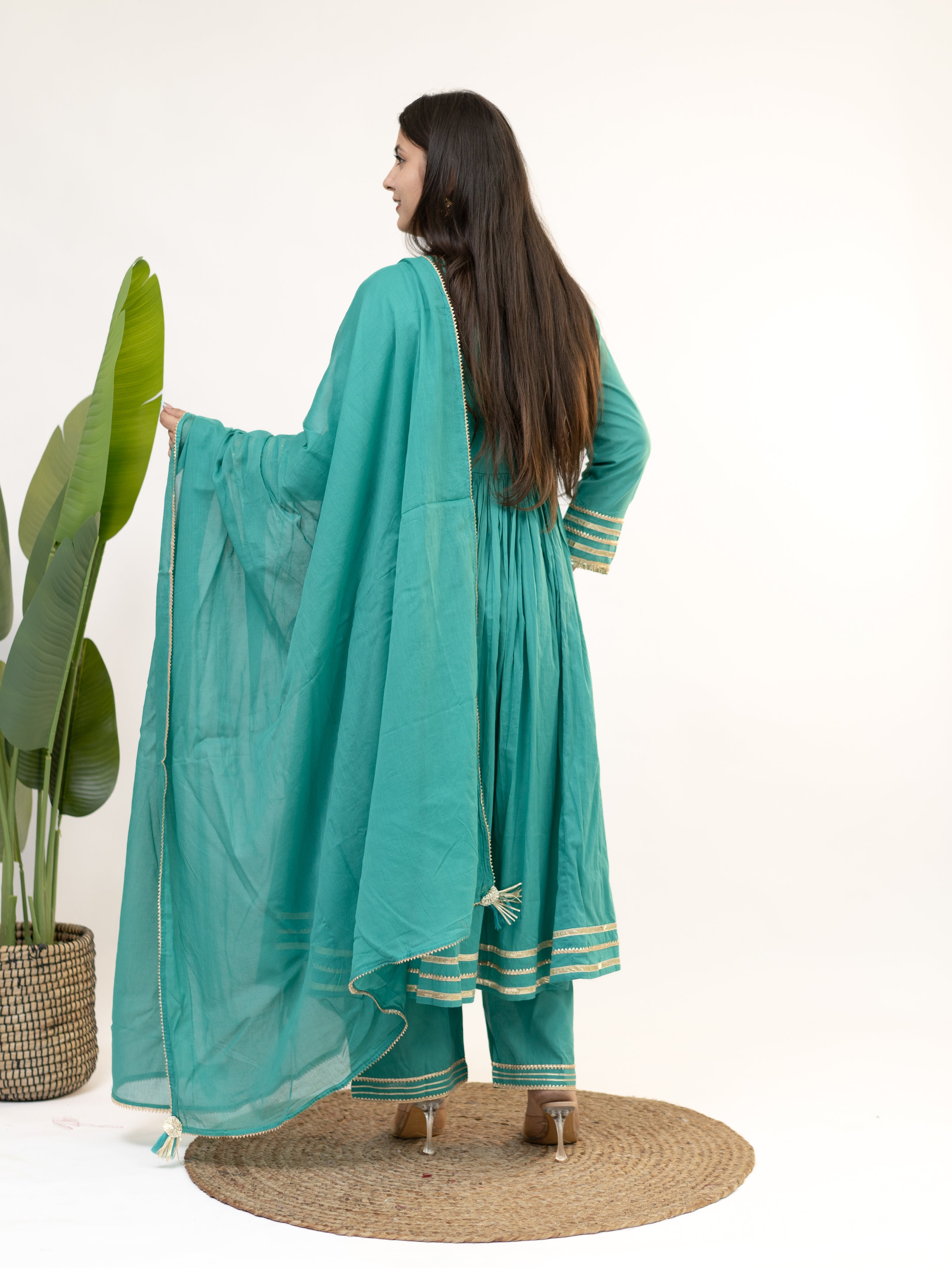 Mocha Green Mul Cotton Embroidered Gotta Detailed Dupatta Set