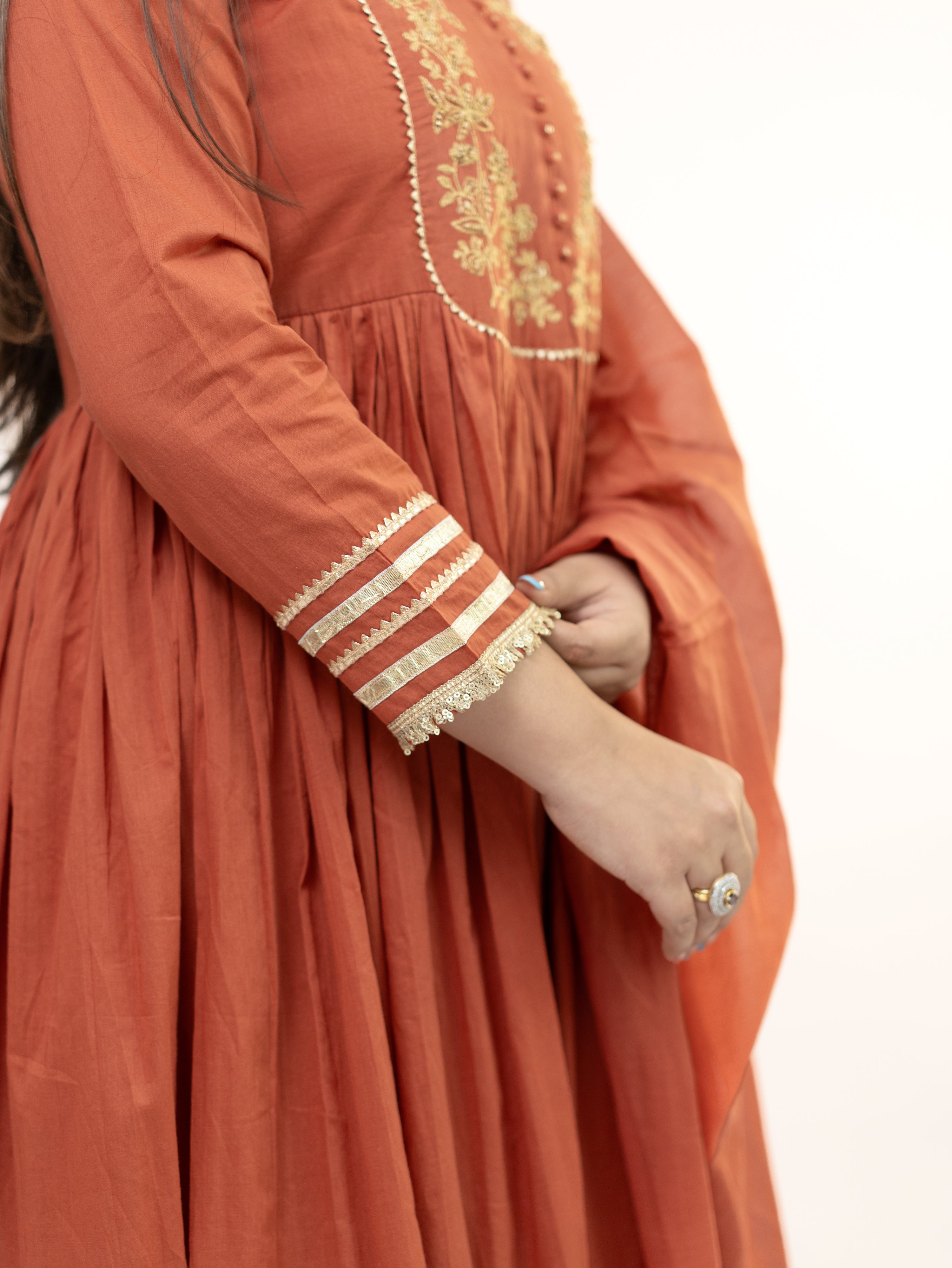 Mocha Rust Mul Cotton Embroidered Gotta Detailed Dupatta Set