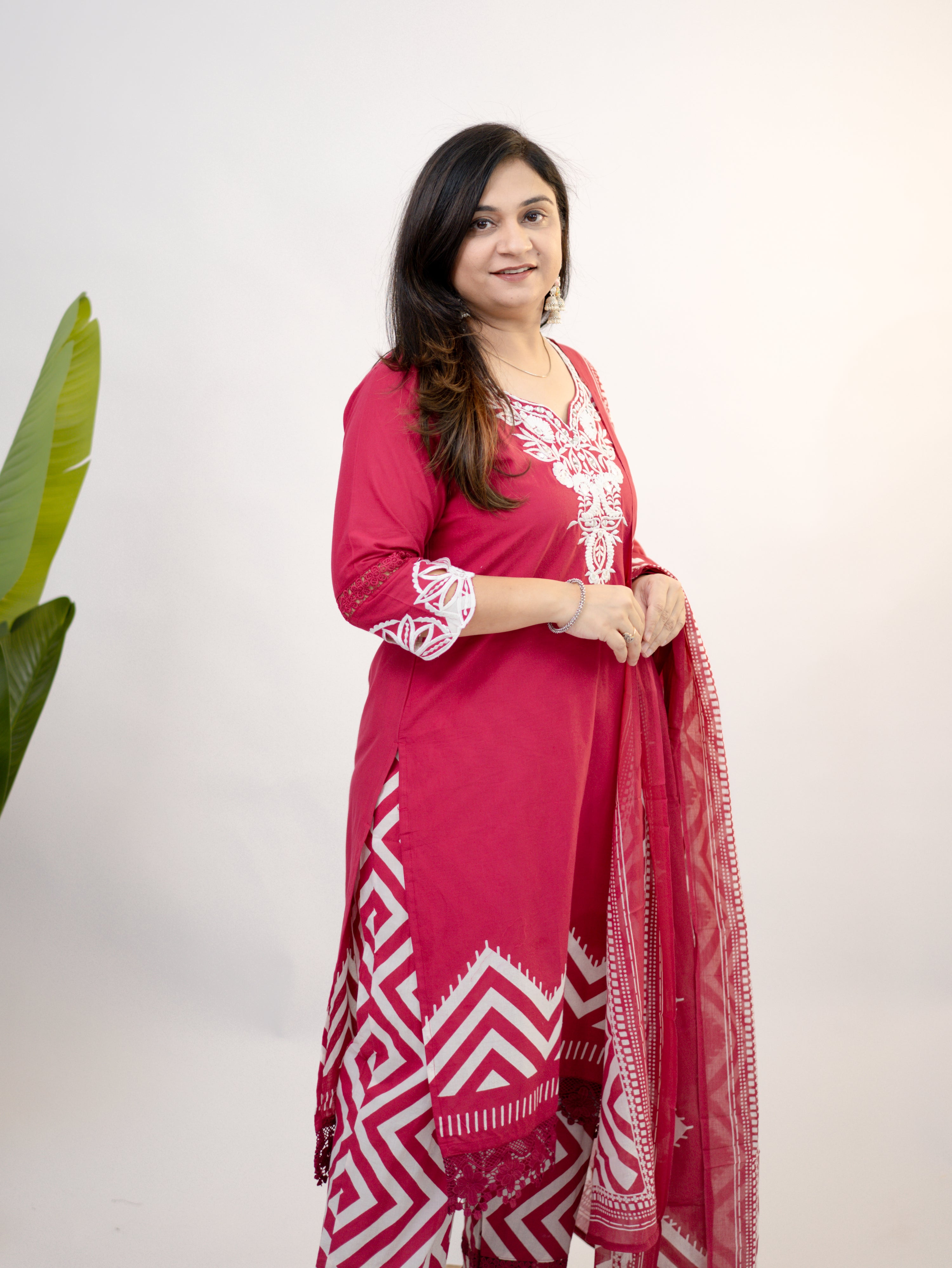 Navira Pink Cotton Embroidered LaceDetailed Dupatta Set
