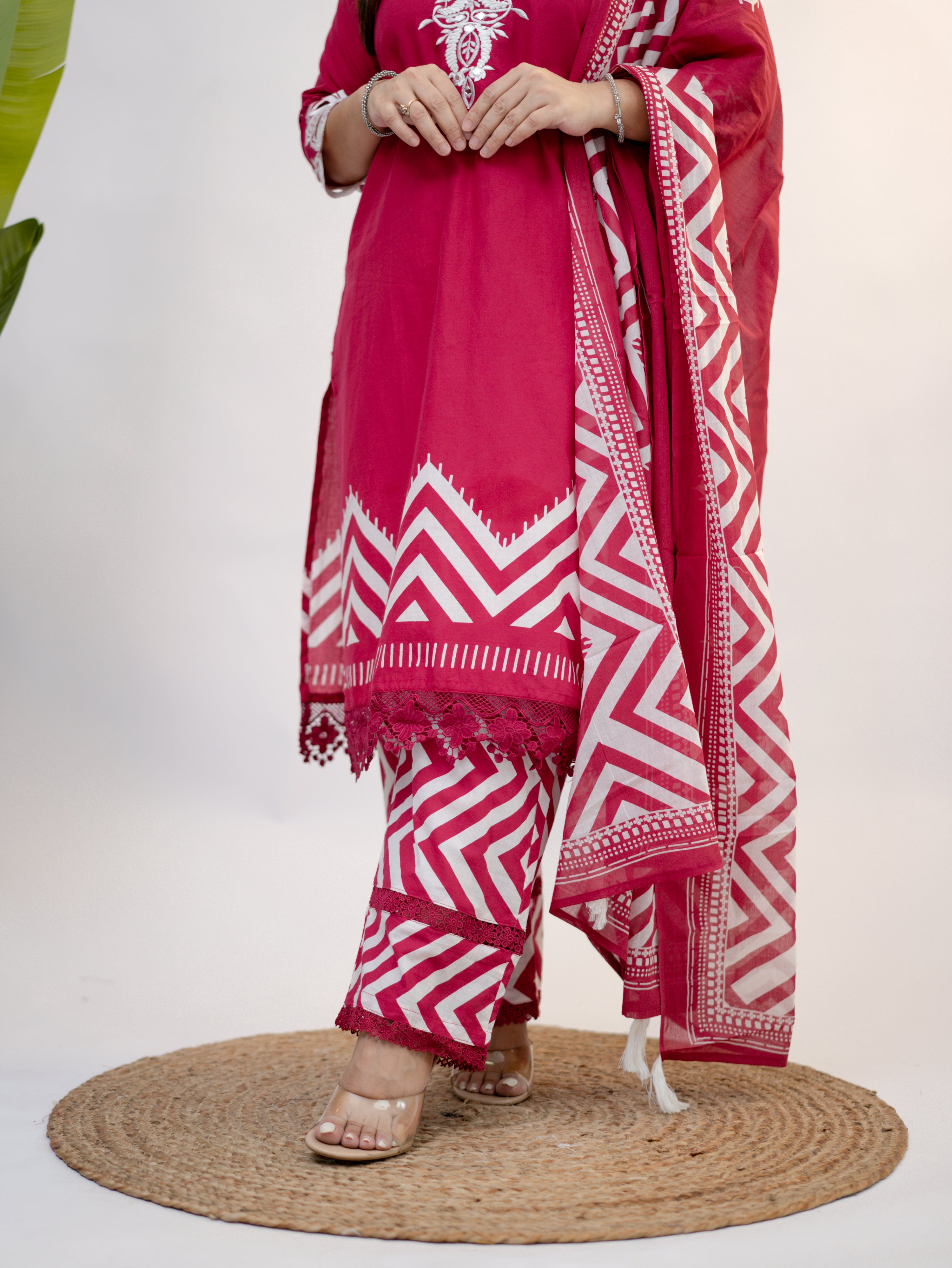 Navira Pink Cotton Embroidered LaceDetailed Dupatta Set