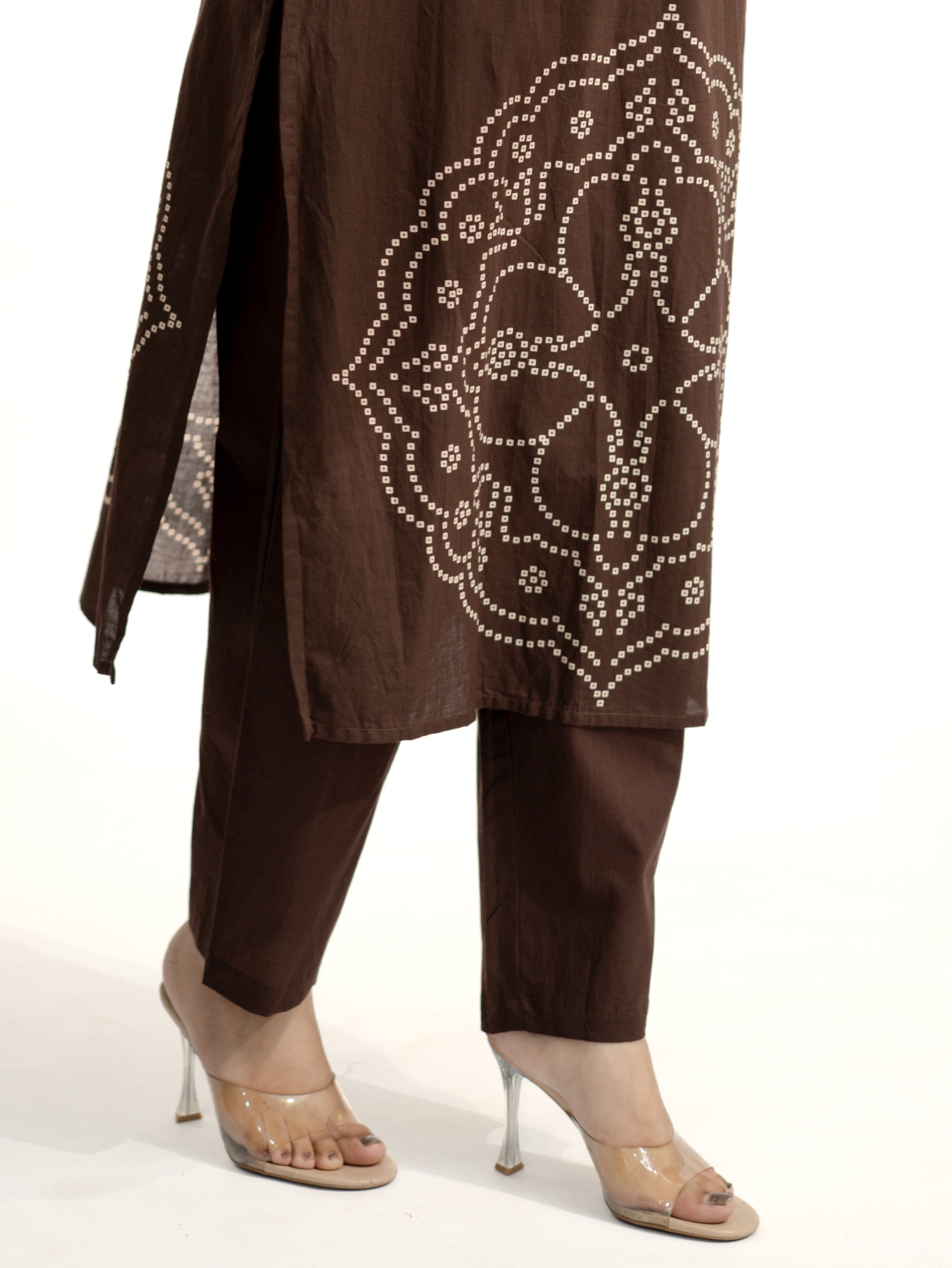 Piya Brown Cotton Bandhani Straight Embroidered Dupatta Set