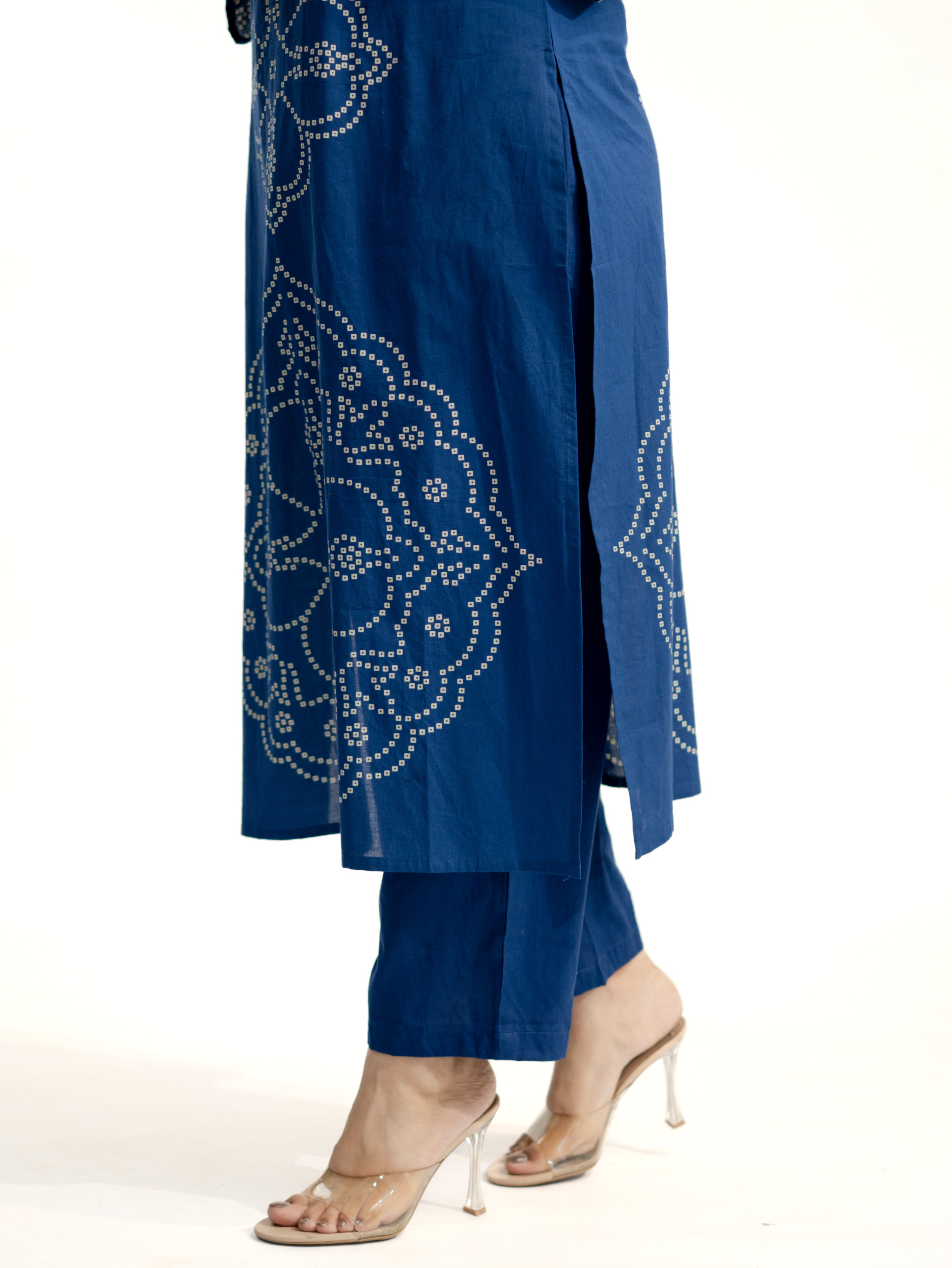 Piya Blue Cotton Bandhani Straight Embroidered Dupatta Set