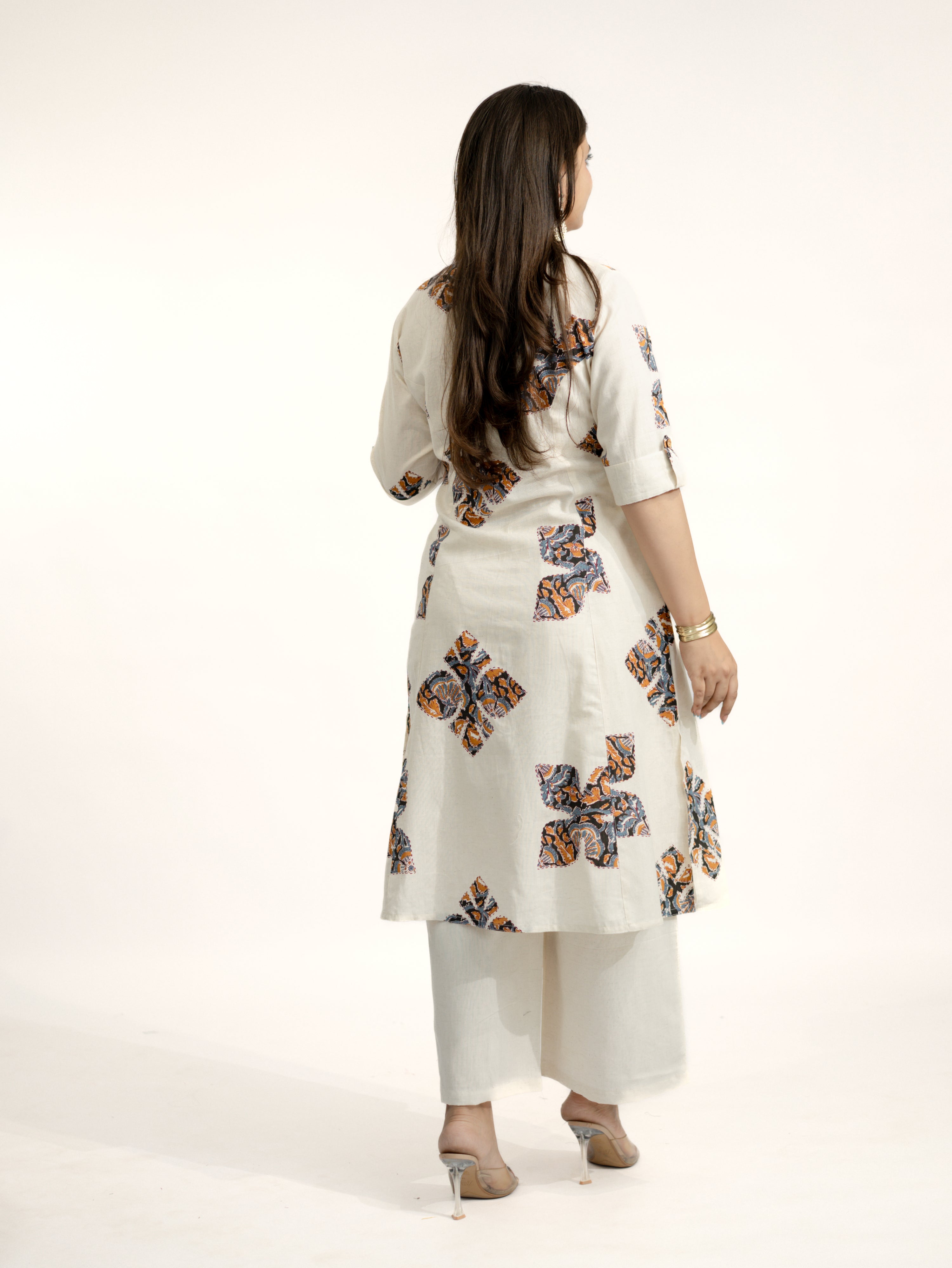 Eaira OffWhite-Black Cotton Ajrakh A-line Cotton Kurta Set