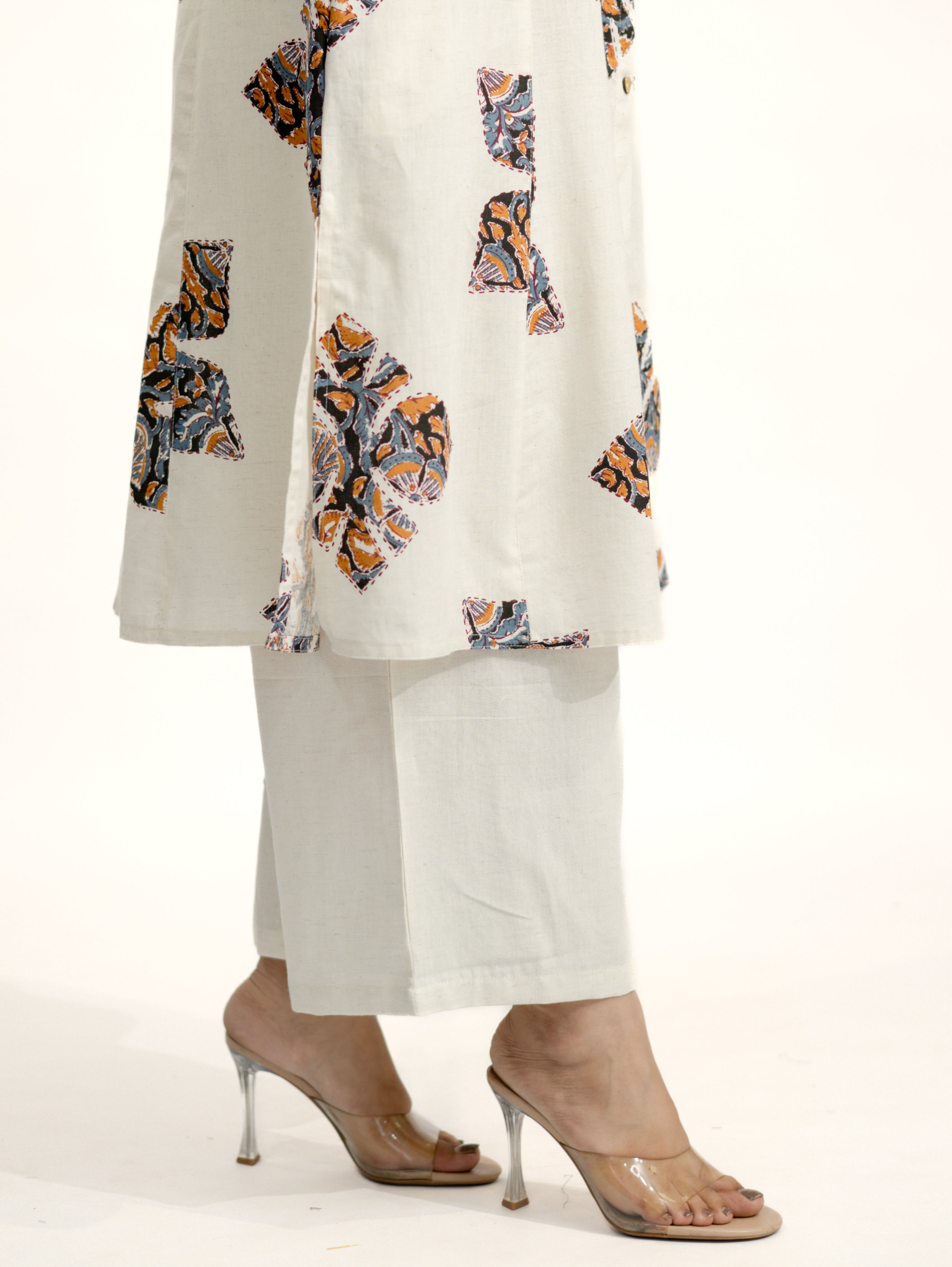 Eaira OffWhite-Black Cotton Ajrakh A-line Cotton Kurta Set
