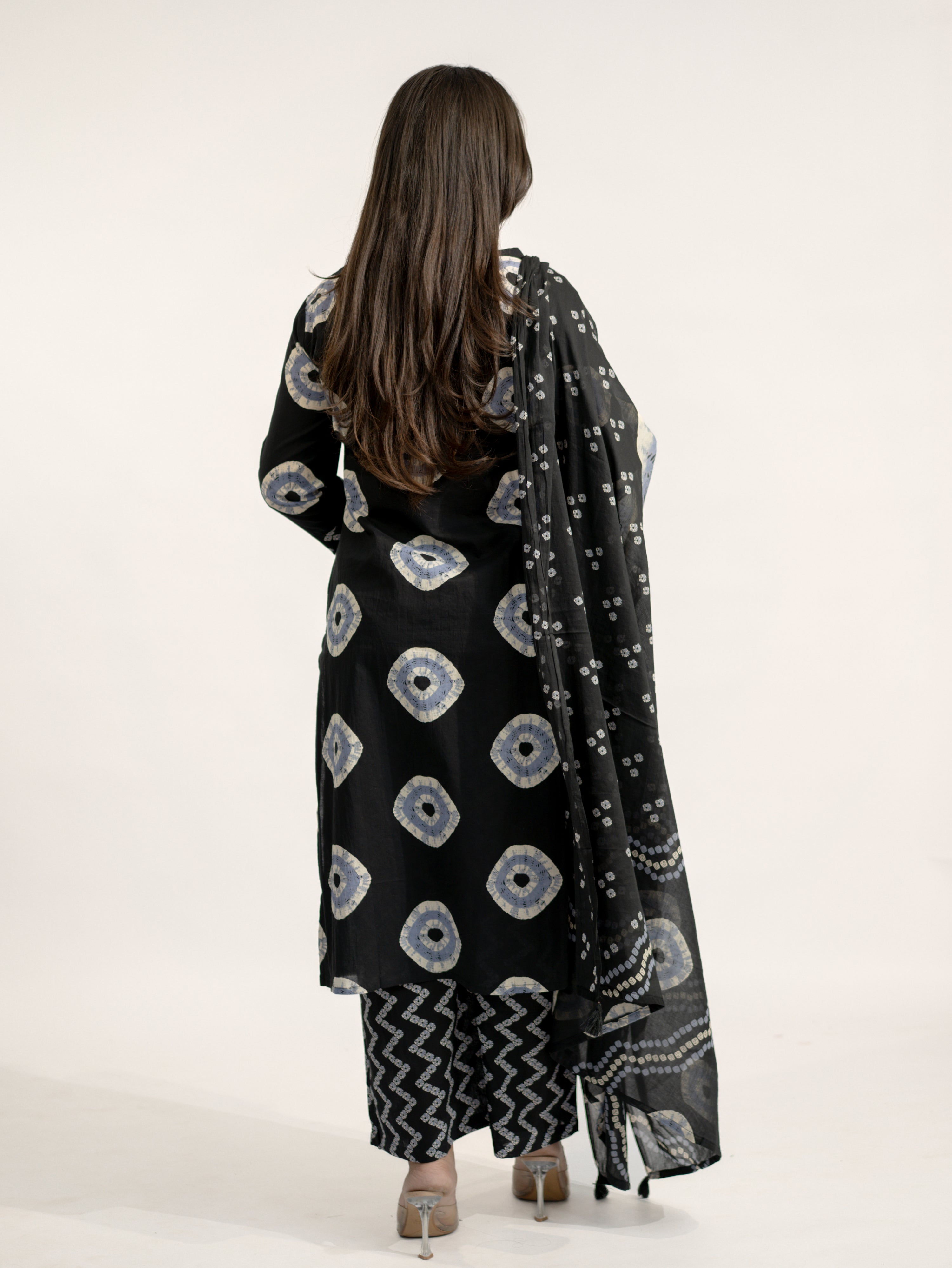 Amaya Black Cotton Bandhani Straight Katha Detailed Dupatta Set