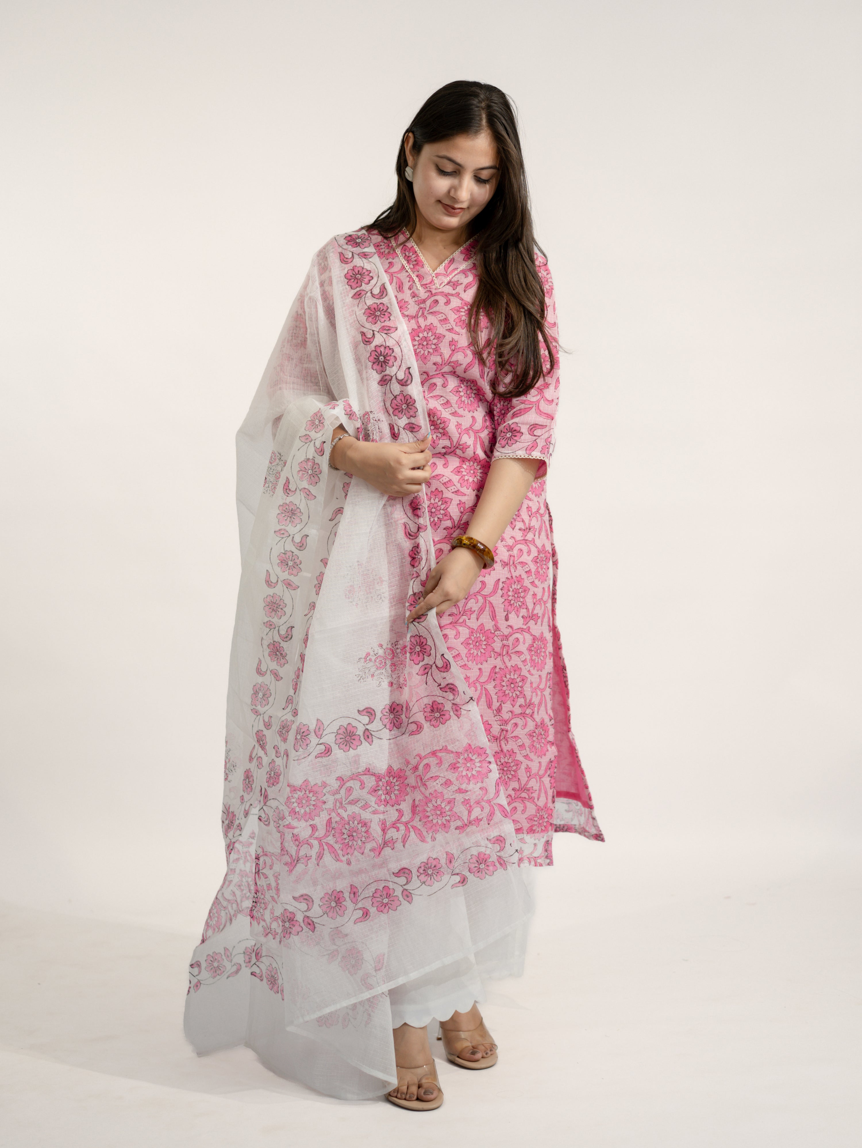 Avira Kota Doria Handblock Straight Dupatta Set