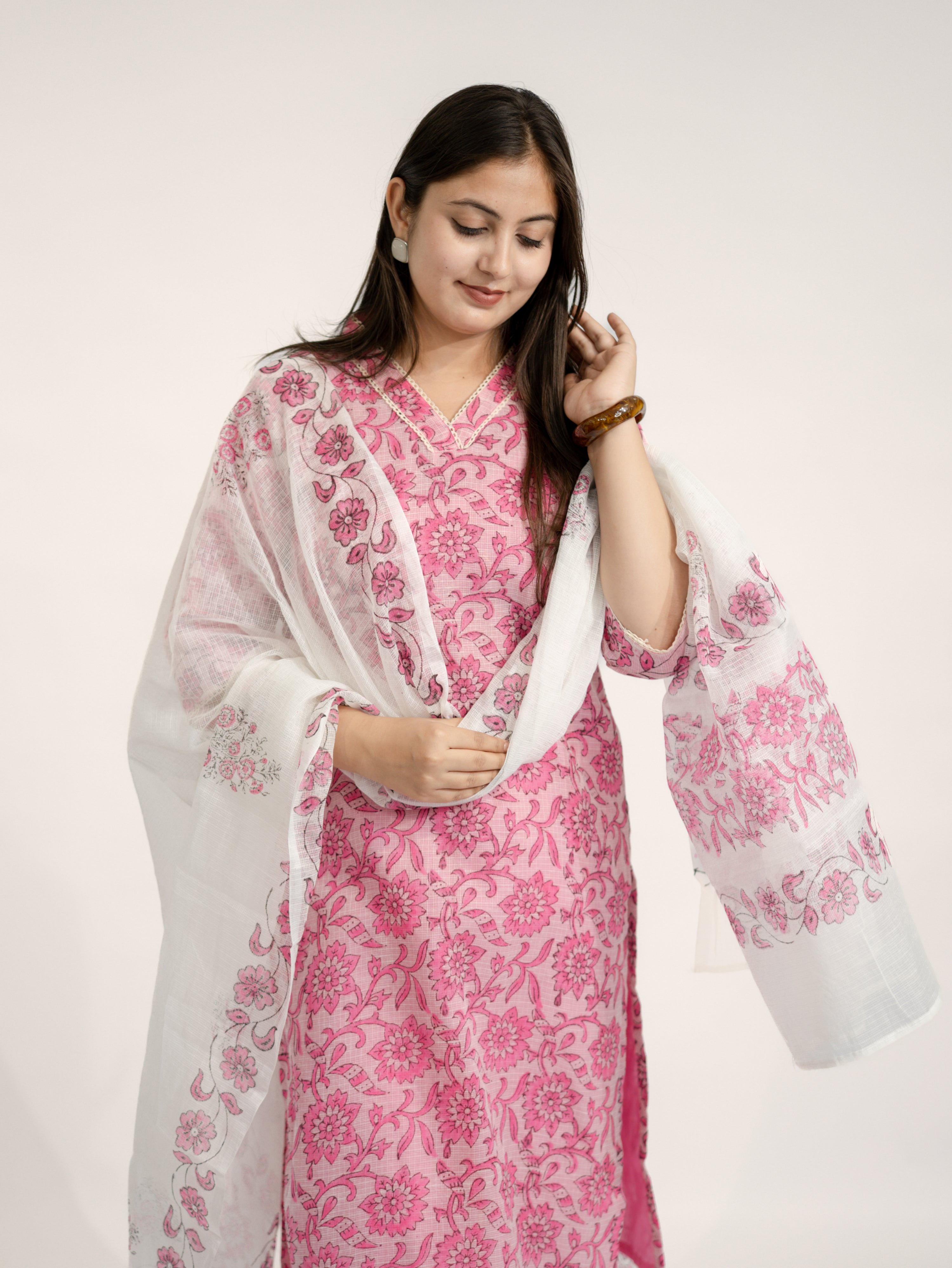 Avira Kota Doria Handblock Straight Dupatta Set