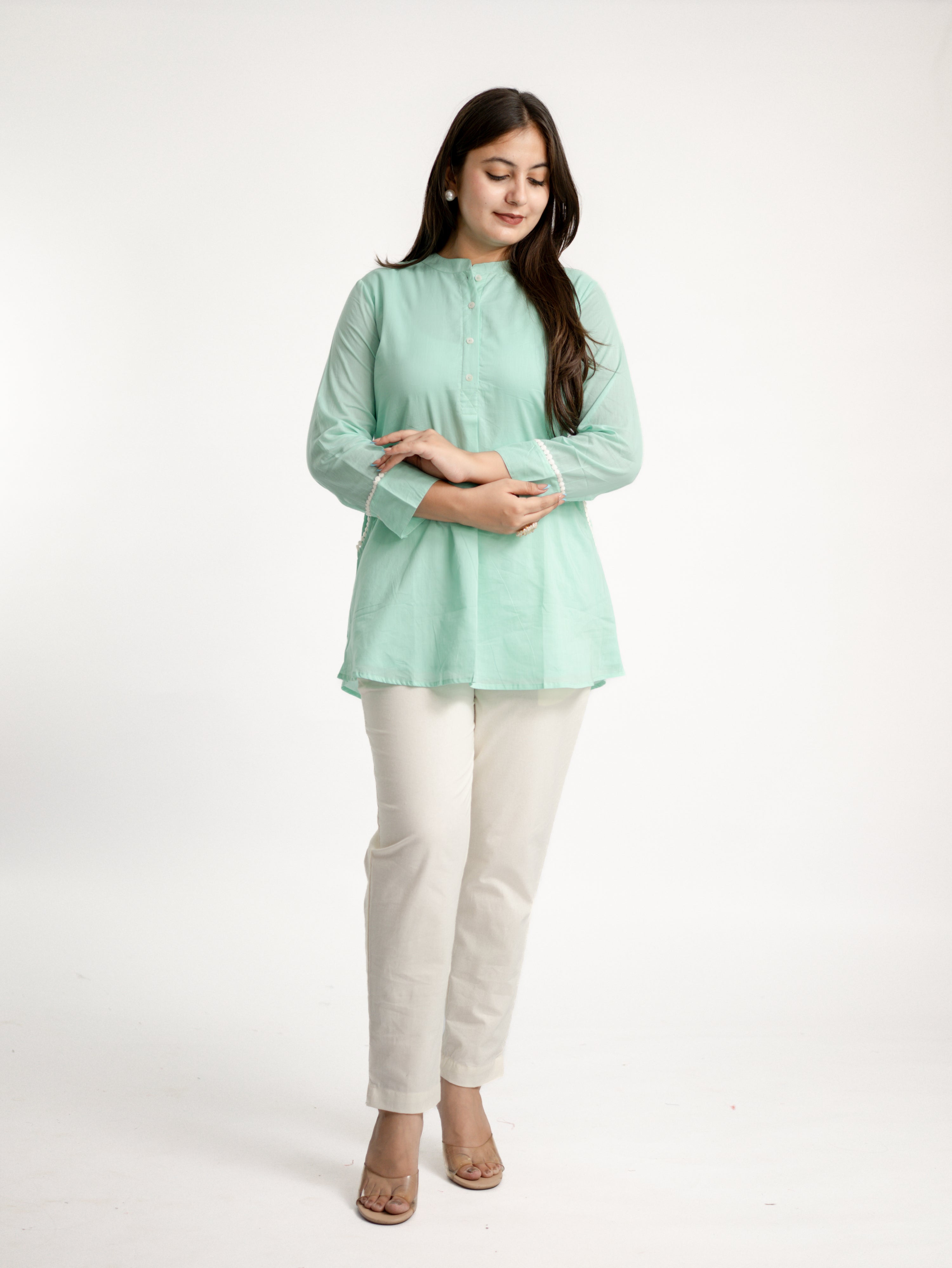 Iyana Mint Green Mul Cotton Lace Detailed & Lining Short Top