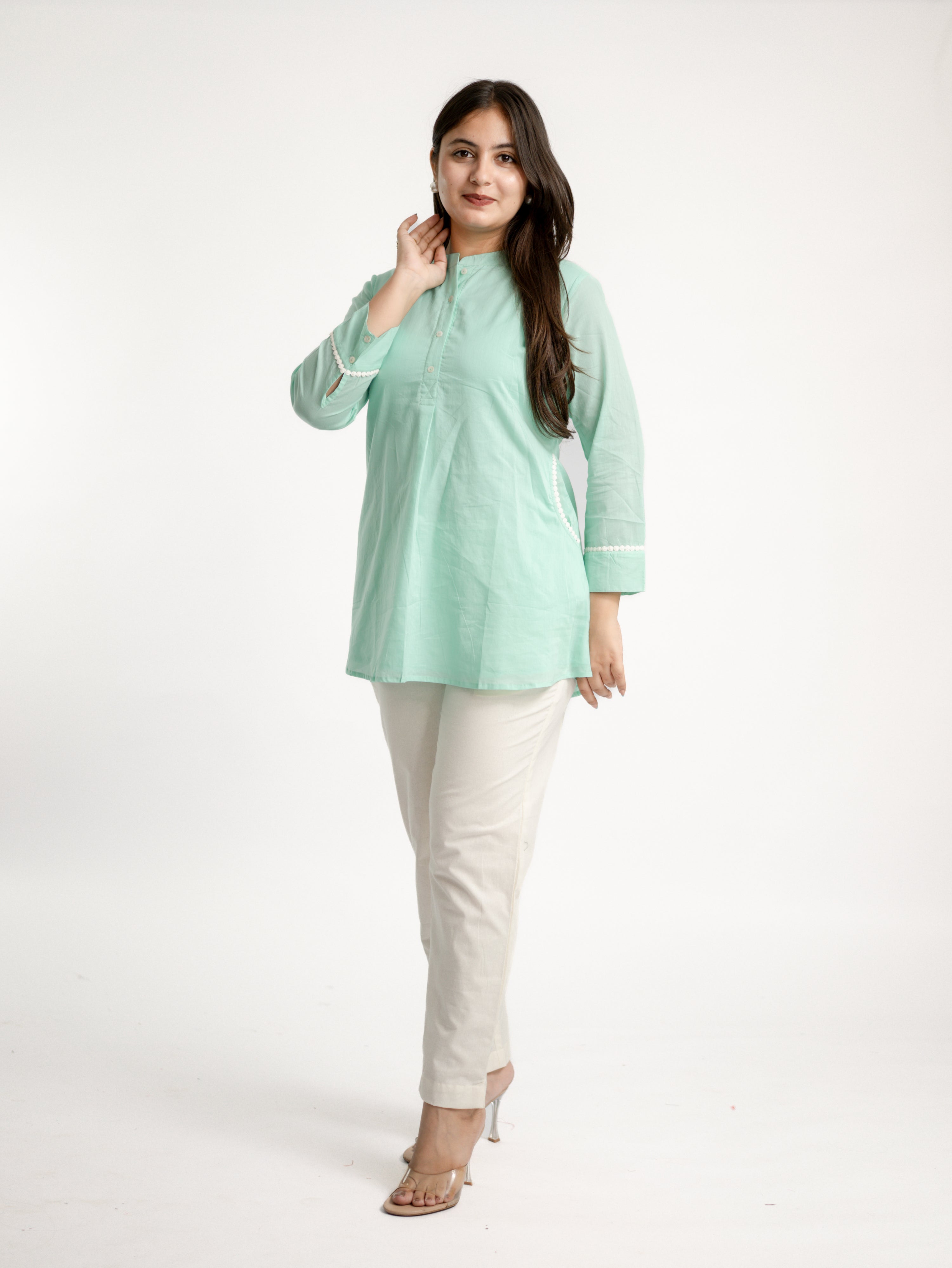 Iyana Mint Green Mul Cotton Lace Detailed & Lining Short Top