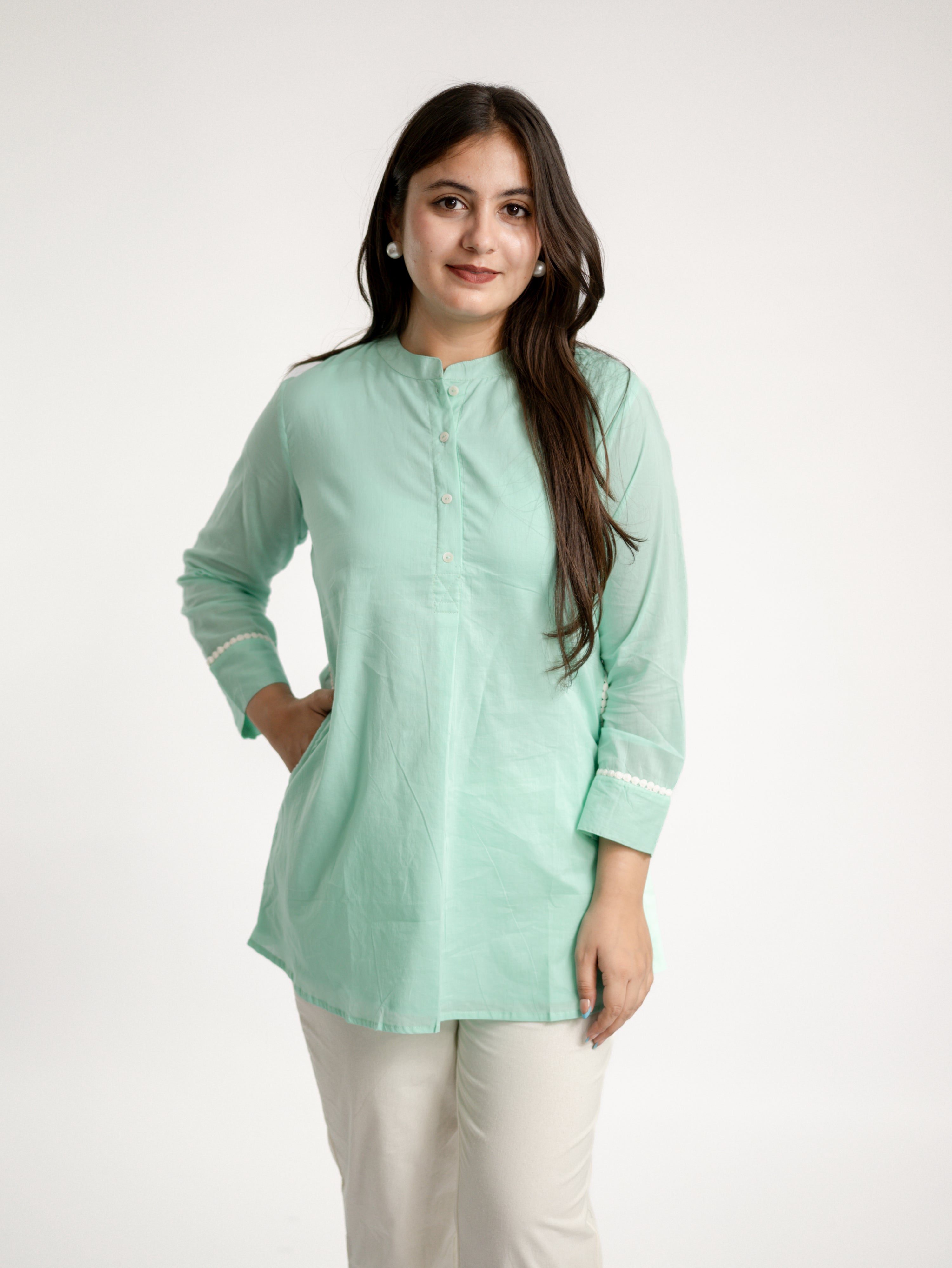 Iyana Mint Green Mul Cotton Lace Detailed & Lining Short Top