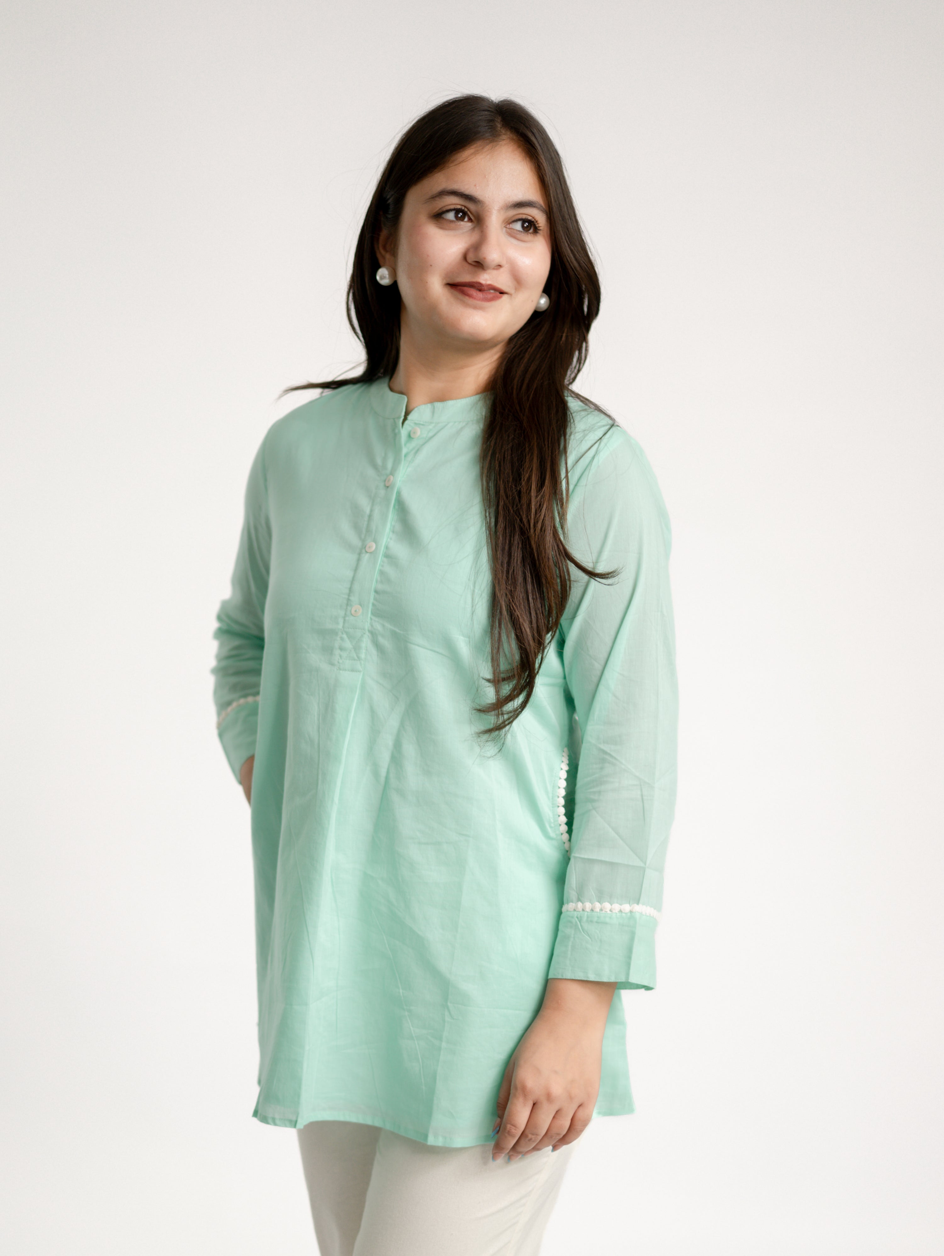 Iyana Mint Green Mul Cotton Lace Detailed & Lining Short Top