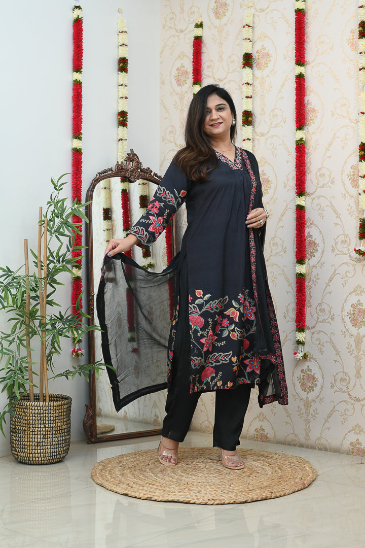 'Zaar' Muslin Black Floral Embroidered Pant Set