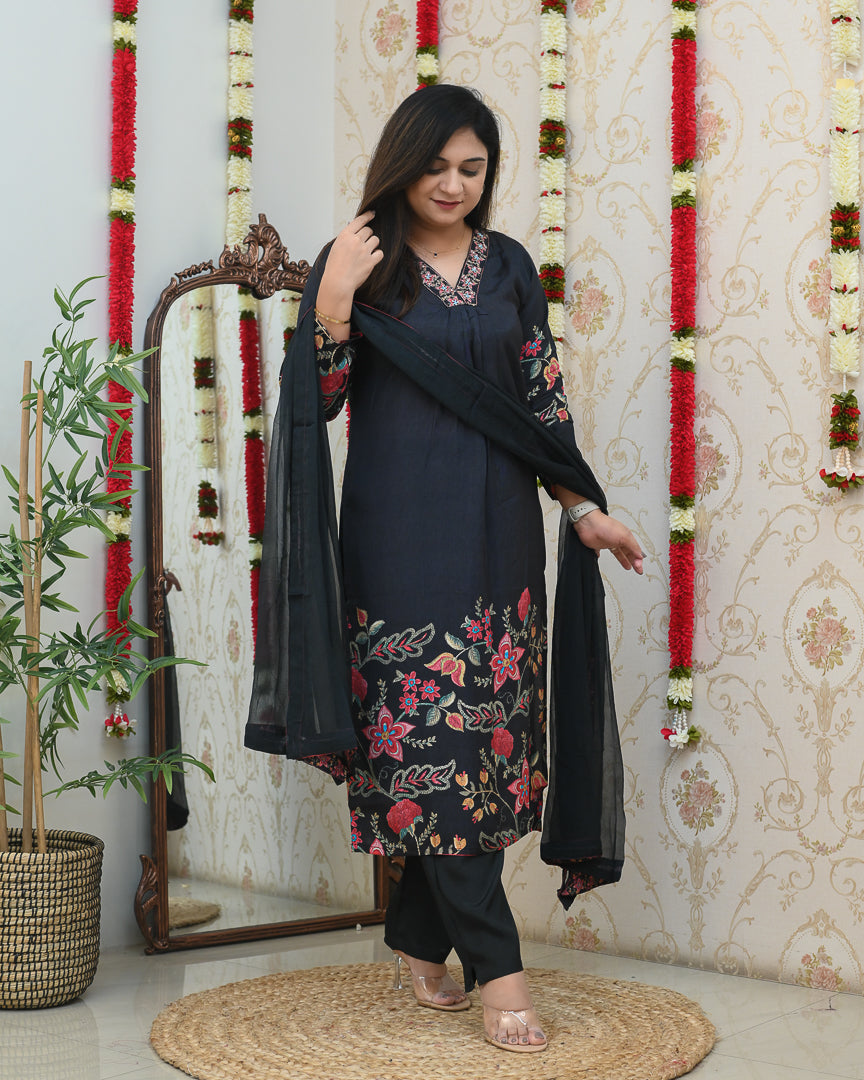 'Zaar' Muslin Black Floral Embroidered Pant Set - The Jaipur Studio