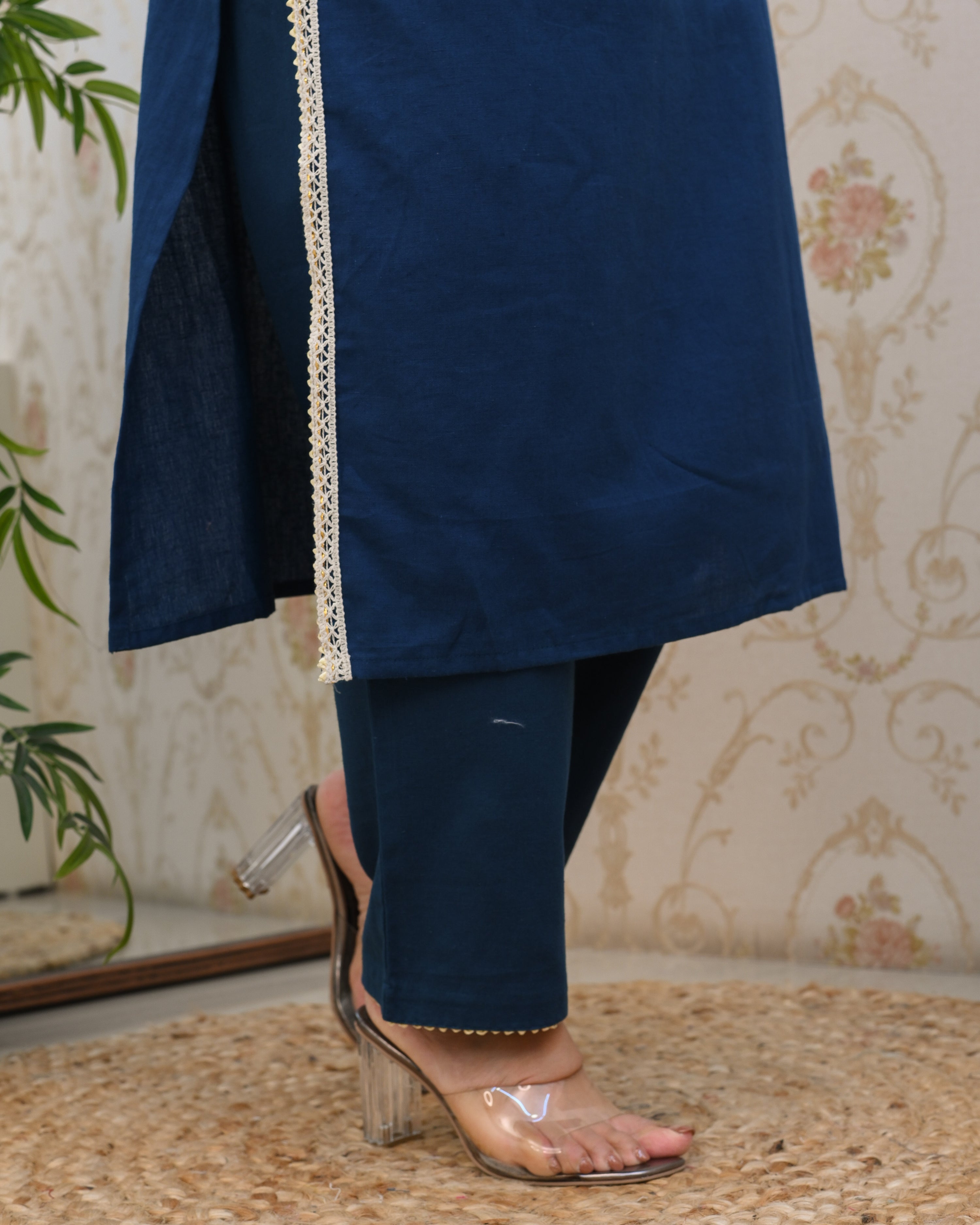 Kutch Embroidered Straight Pant Set