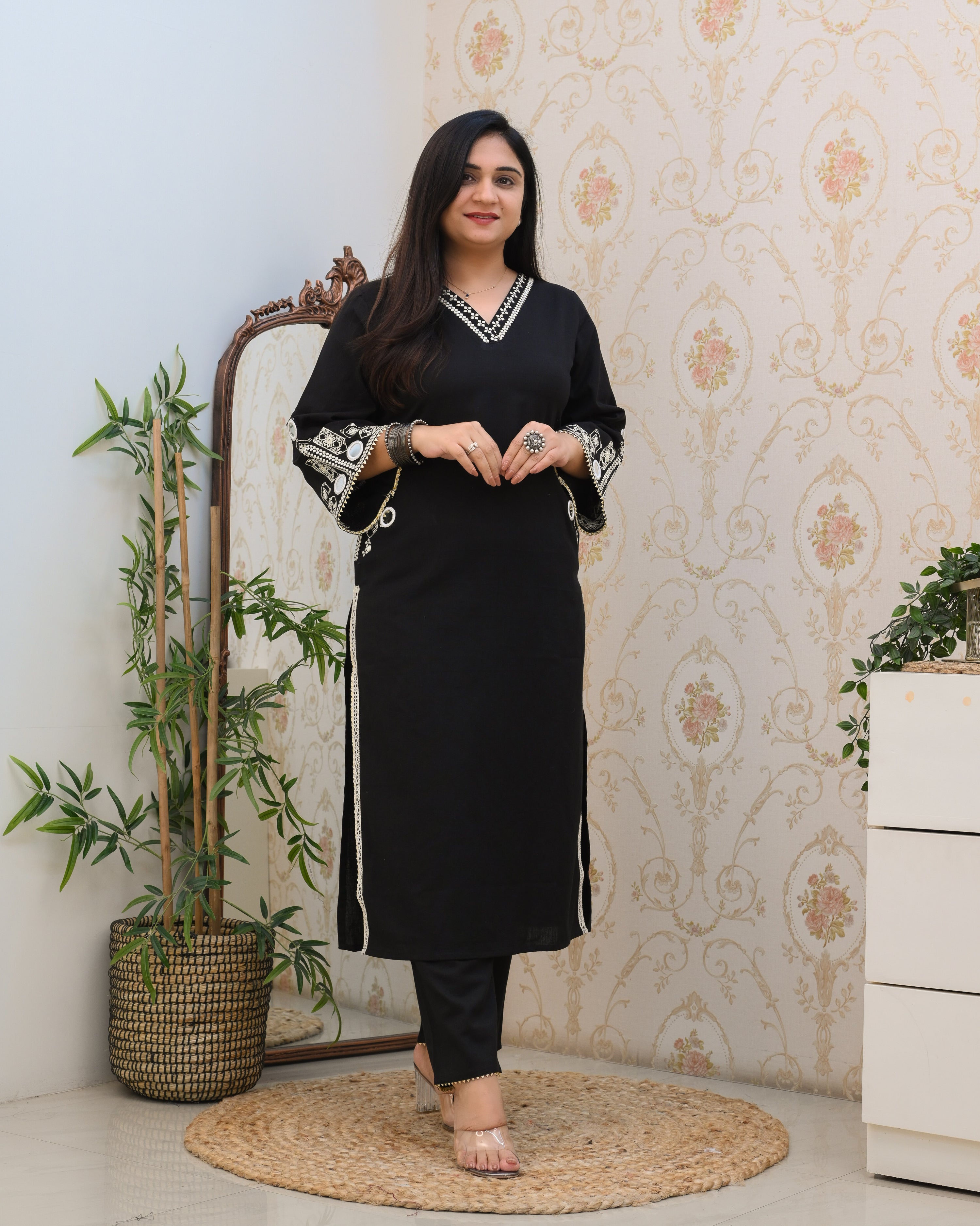 Kutch Embroidered Straight Pant Set With Pockets