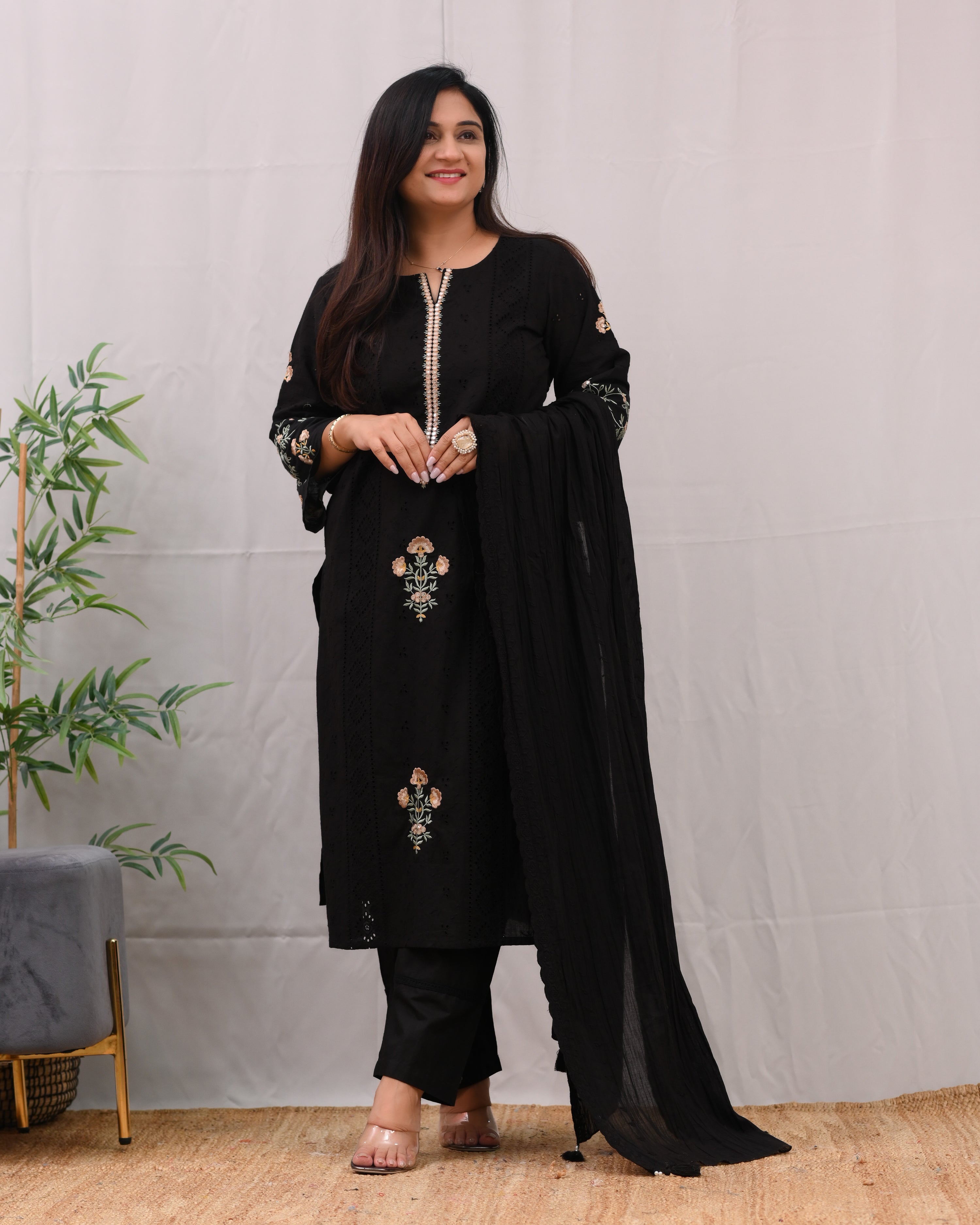 Paravi Cotton Sciffili Pakistani Pant Set