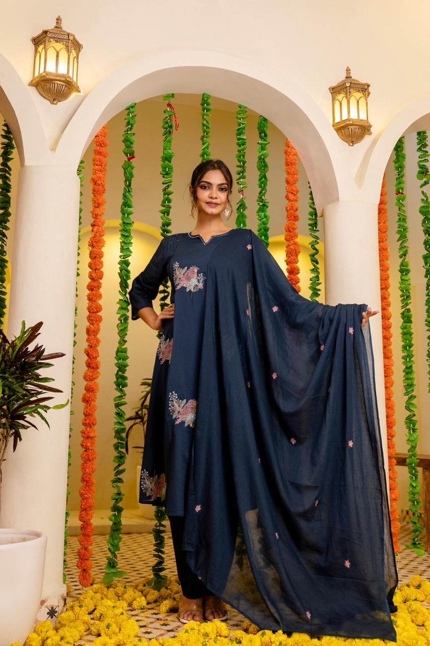 Roshni MulCotton Hand Detailed Pant Set