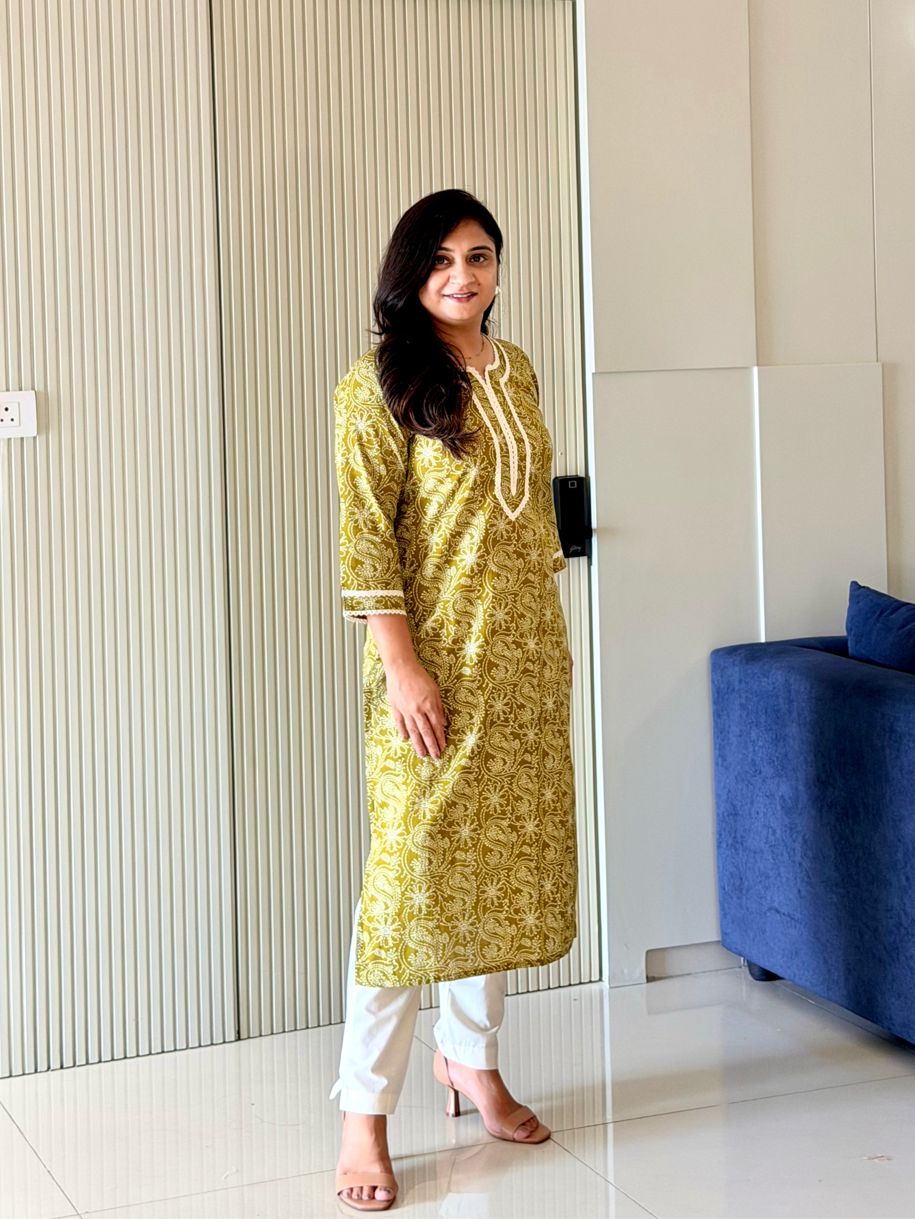 Fariha Green Cotton Floral Casual Straight Kurta