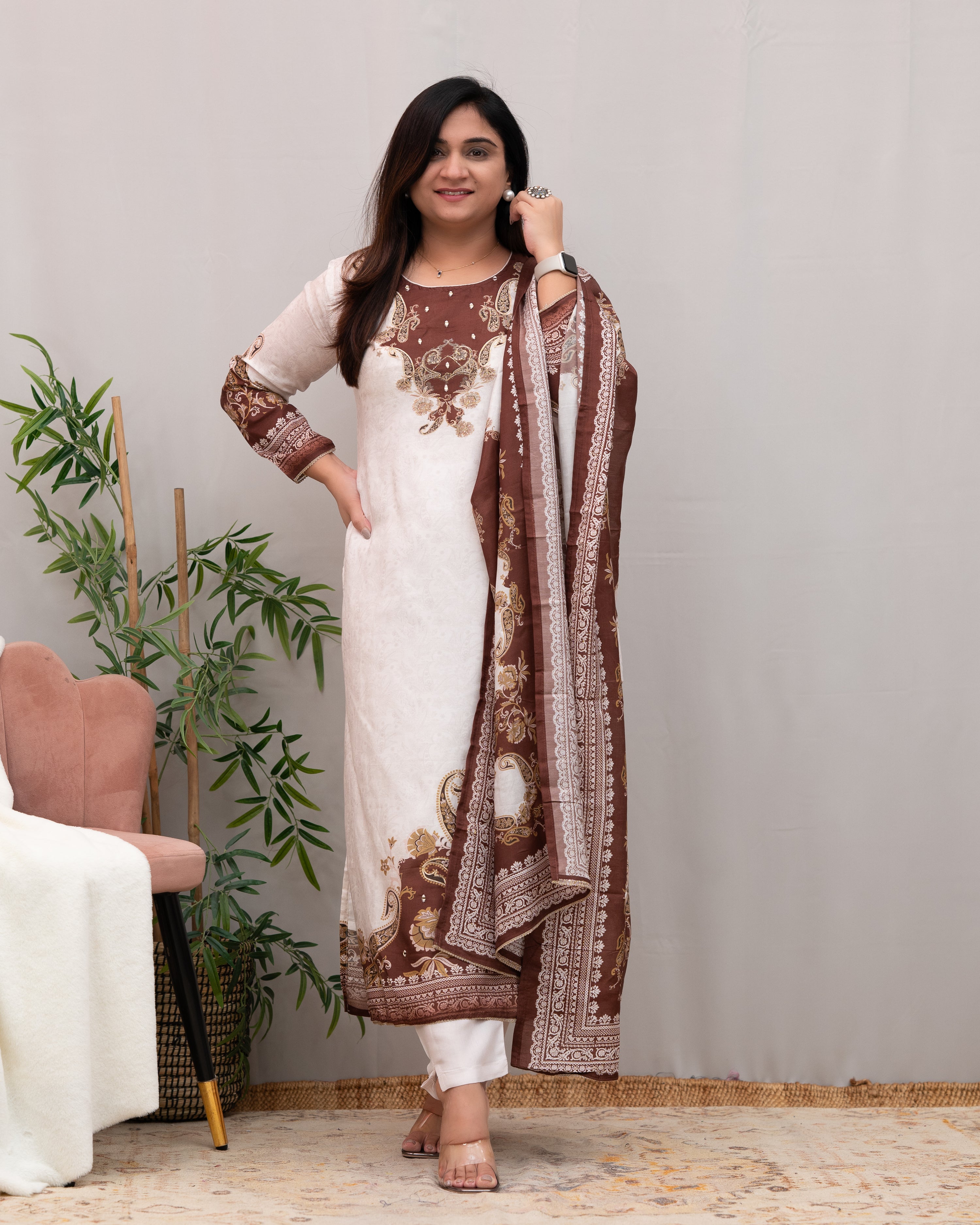 Sargun Muslin Mugal Print Embroidered Pant Set