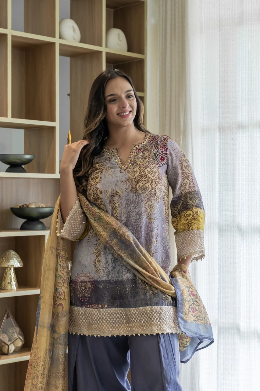 Nagma Premium Crepe HandDetailed Farshi Salwar Set - The Jaipur Studio