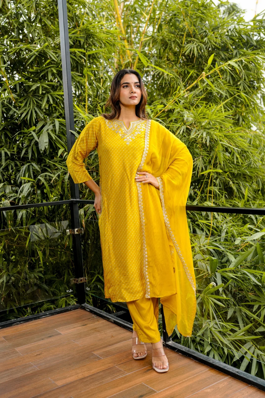 Zyra Bandhani Silk Embroidered Pant Set - The Jaipur Studio