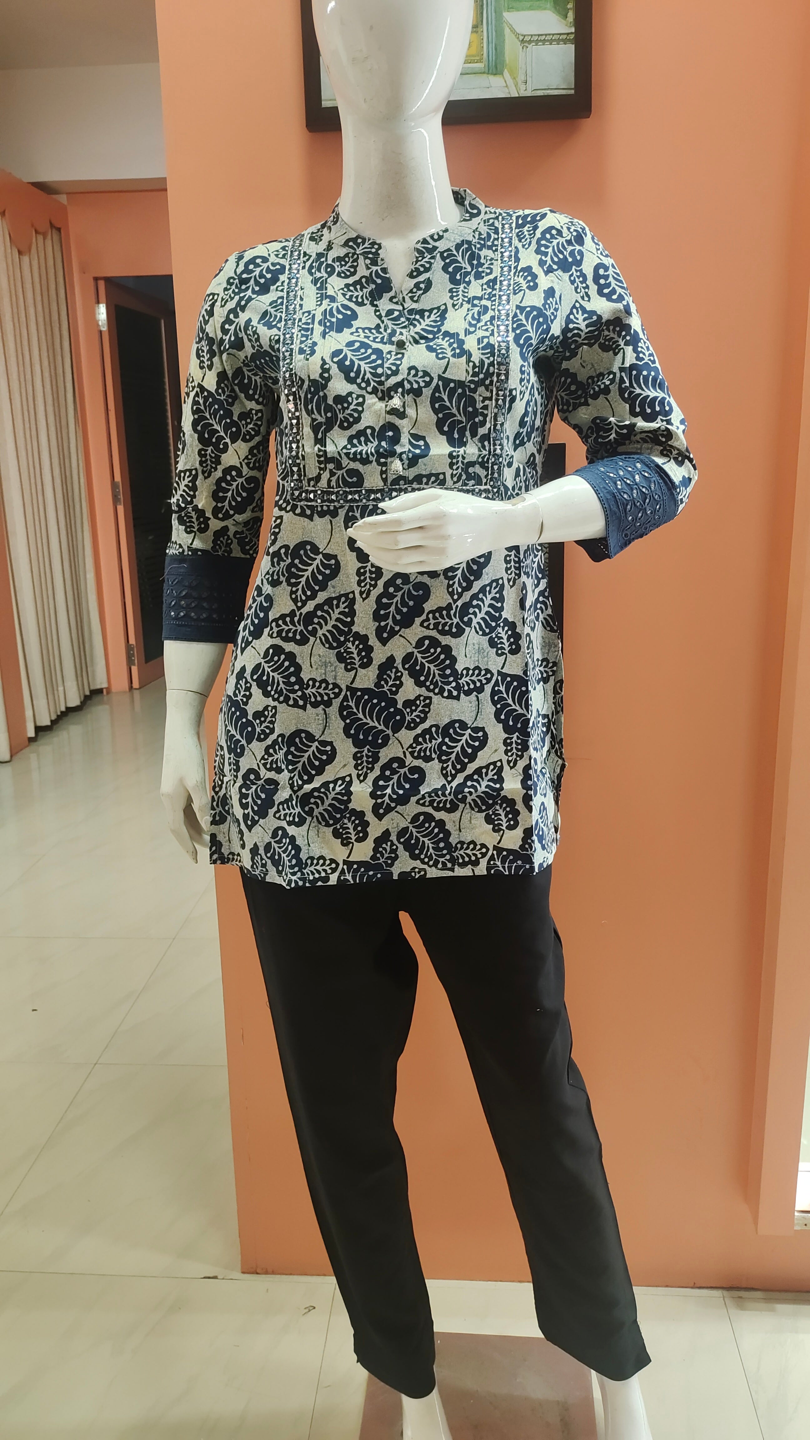 Deep Blue Floral Casual Cotton Short Top