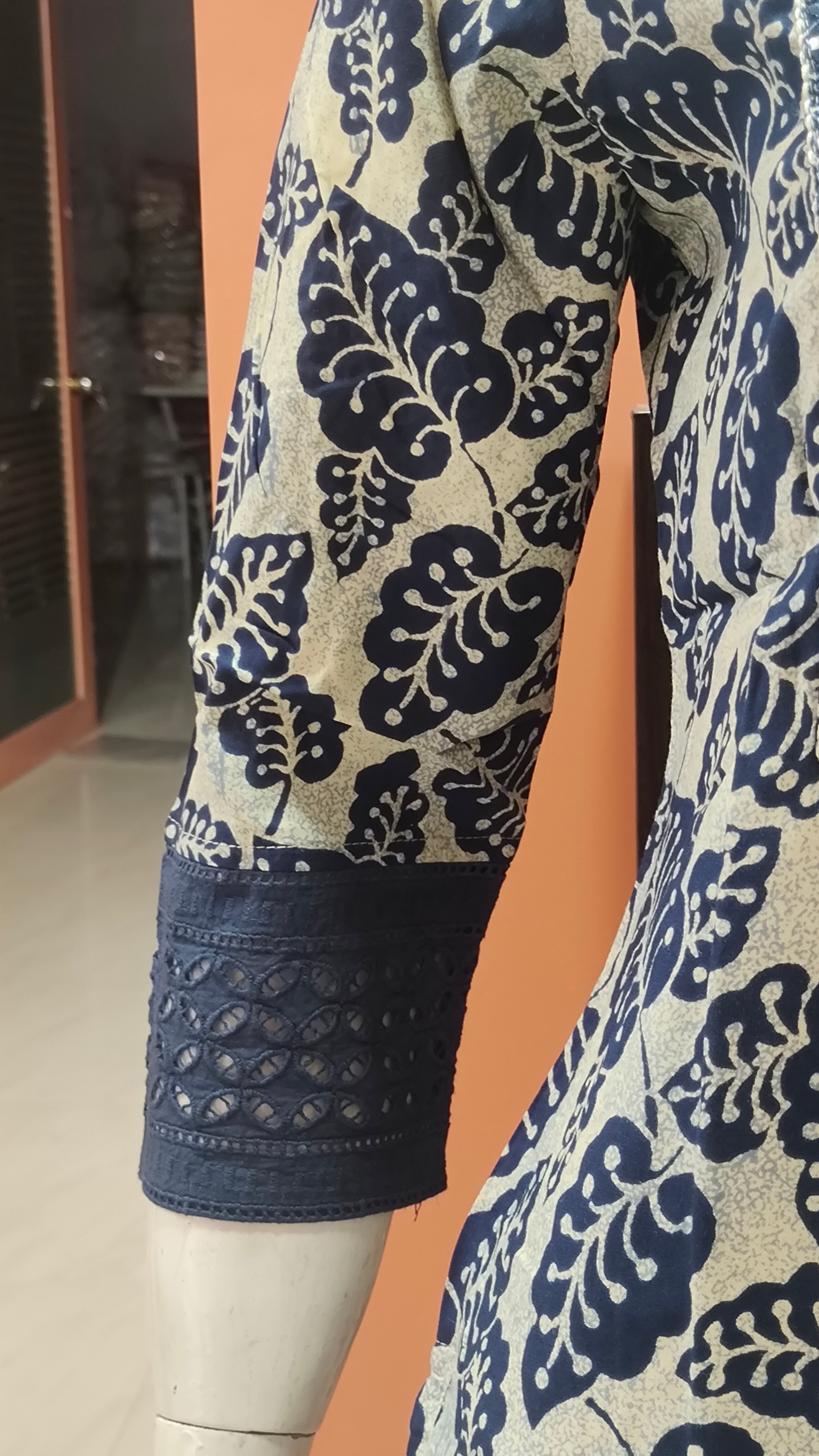 Deep Blue Floral Casual Cotton Short Top