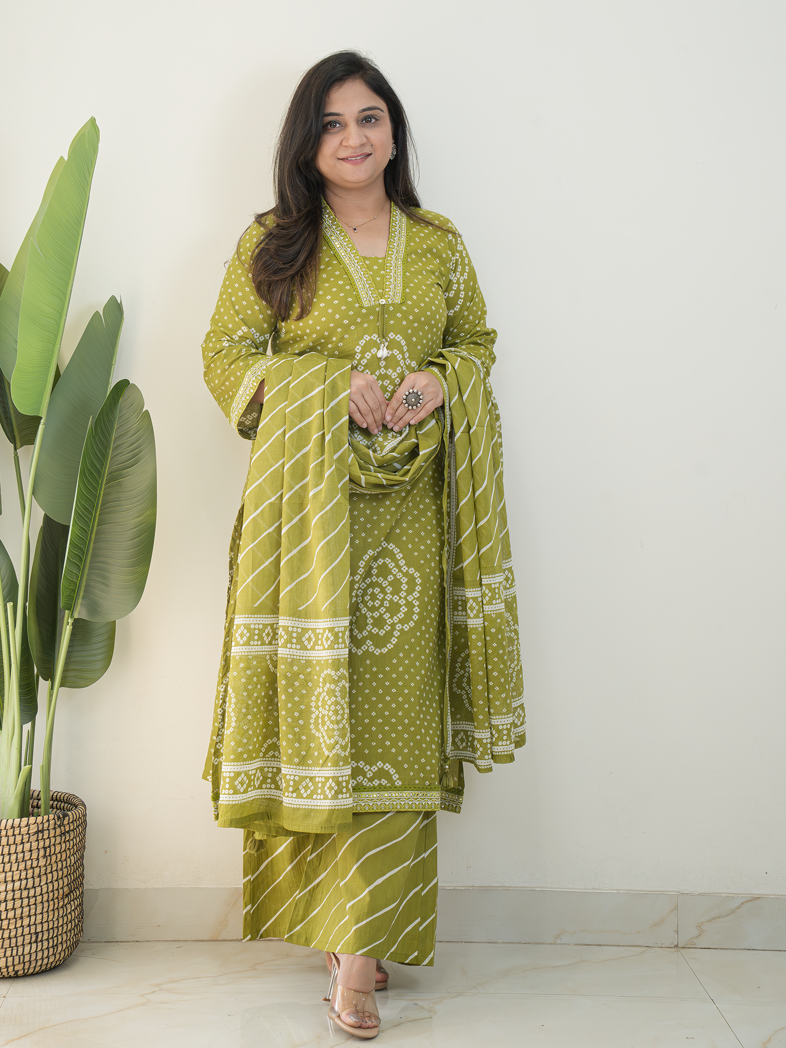 Srisha Green Cotton Bandhani Leheriya Dupatta Set