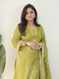 Srisha Green Cotton Bandhani Leheriya Dupatta Set