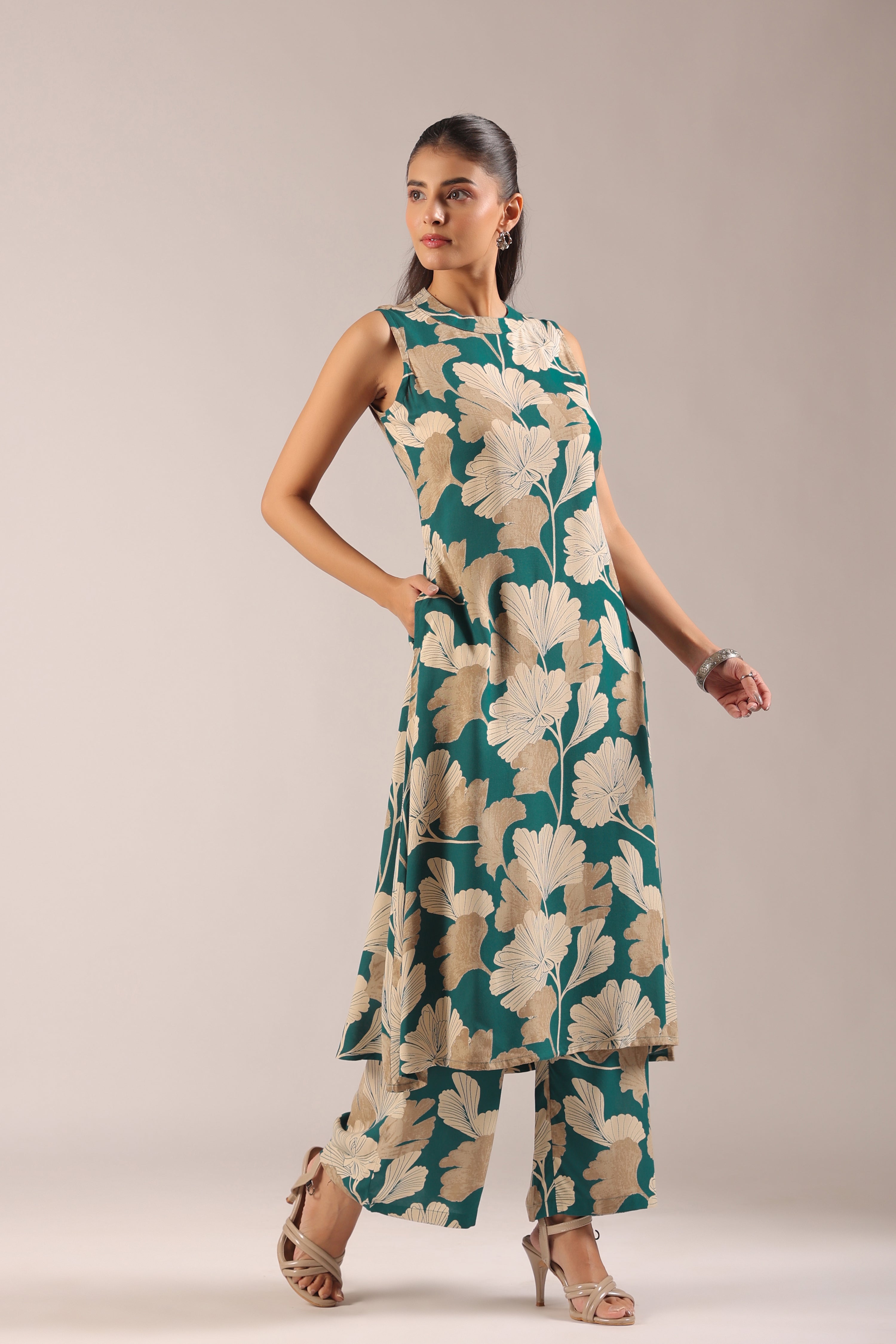 Hita Rayon Floral Print A-line Coord Set