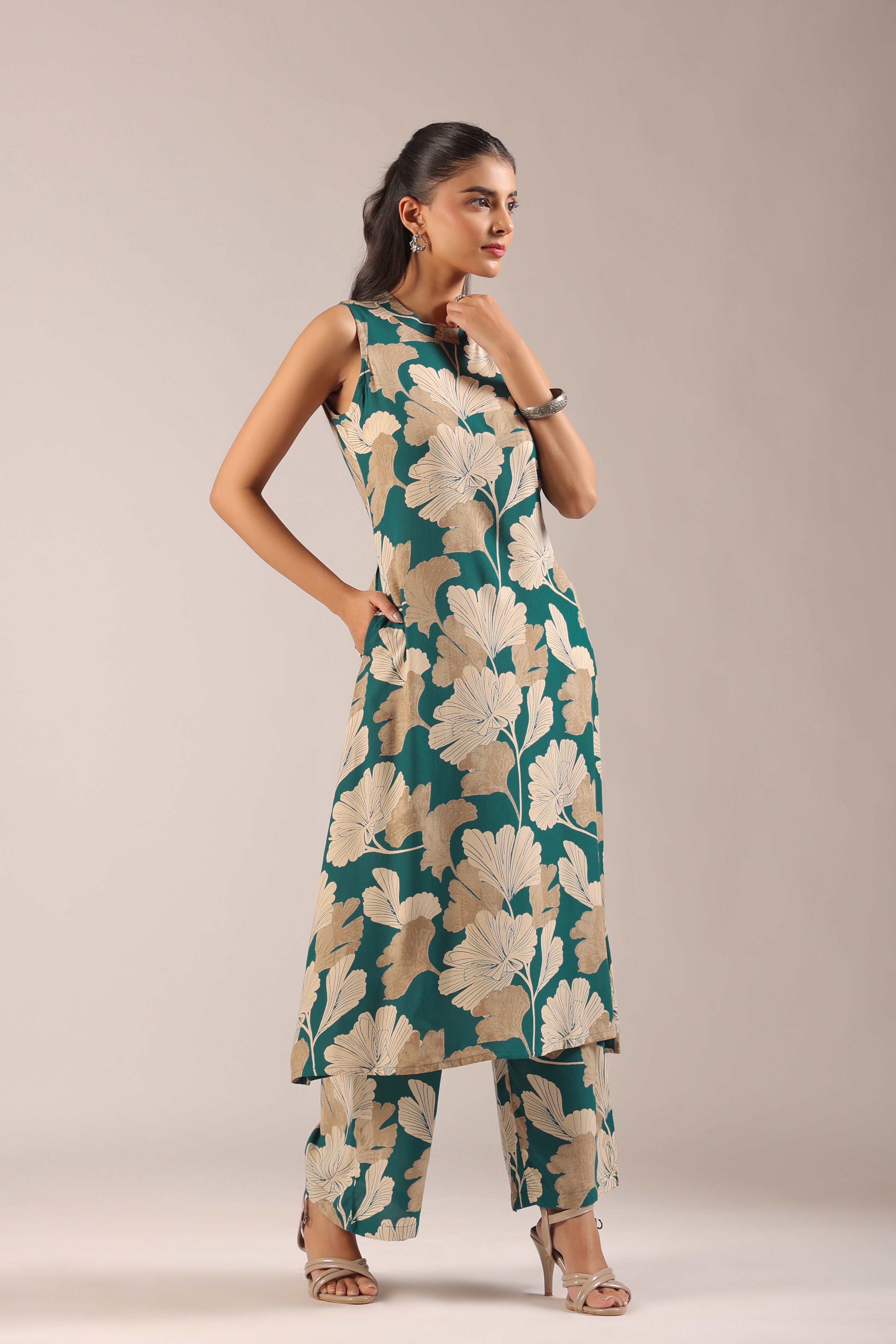 Hita Rayon Floral Print A-line Coord Set