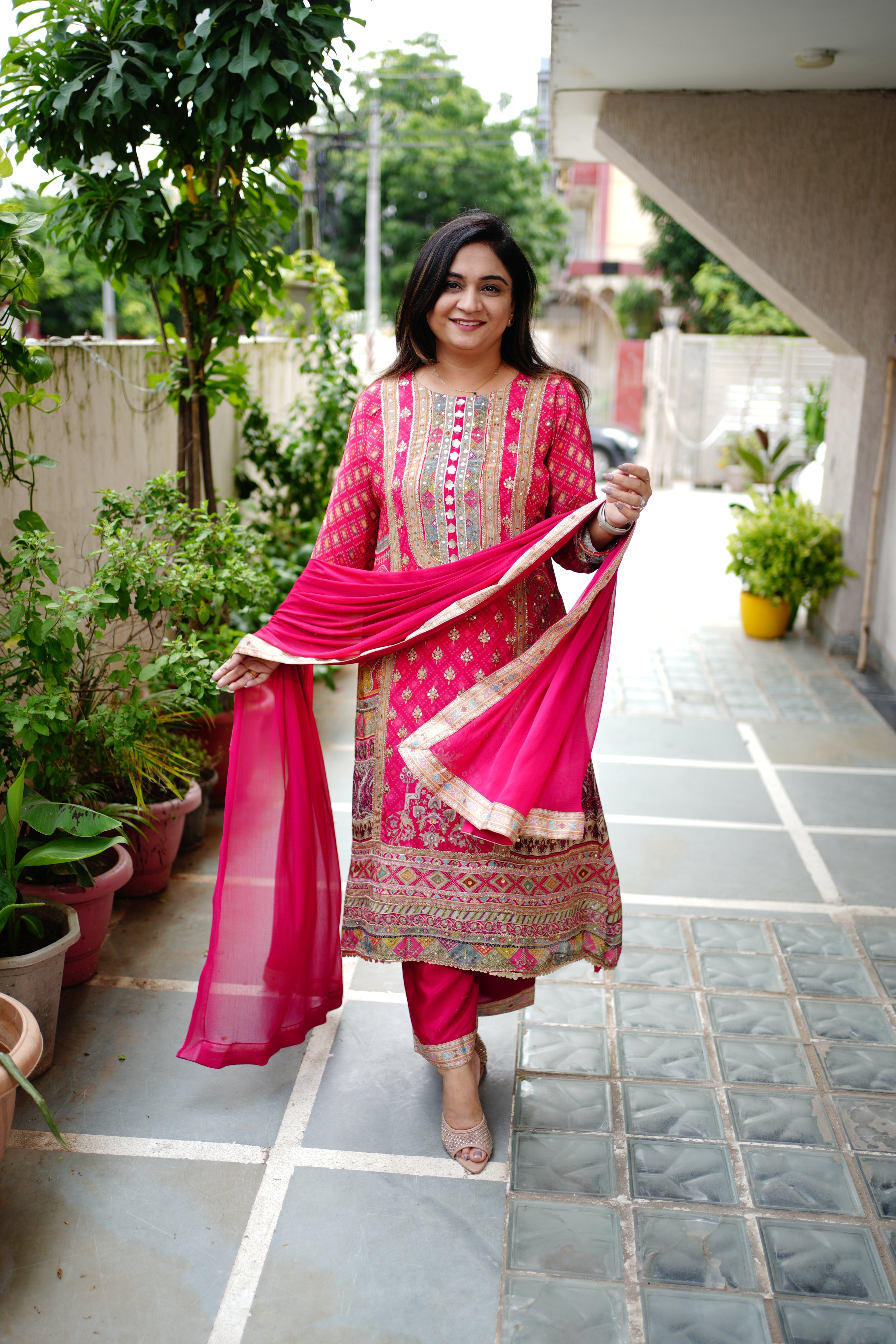 Roshni Asymmetric Crepe Embroidered Pant Set