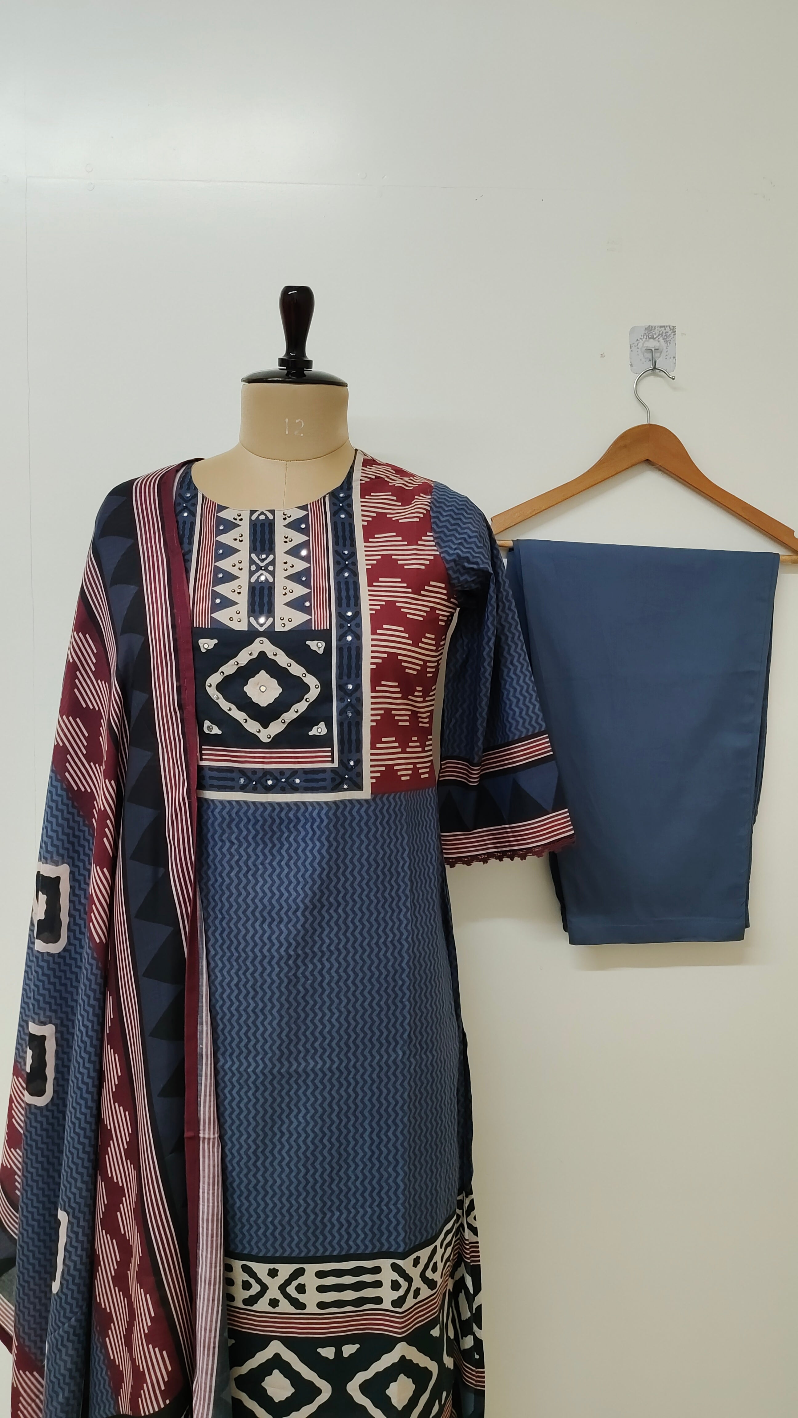 Gehna Cotton Casual Embroidered Dupatta Set