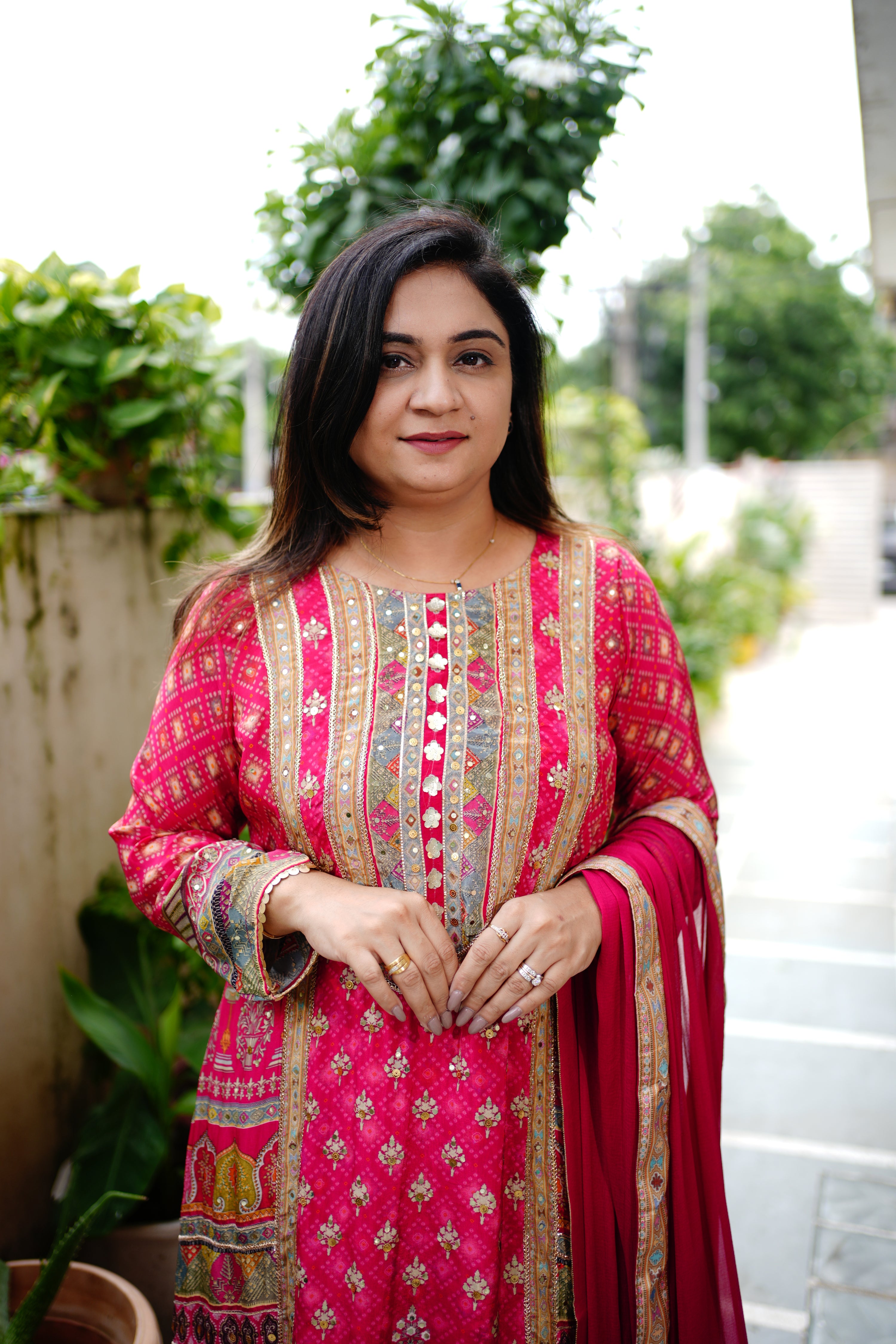 Roshni Asymmetric Crepe Embroidered Pant Set