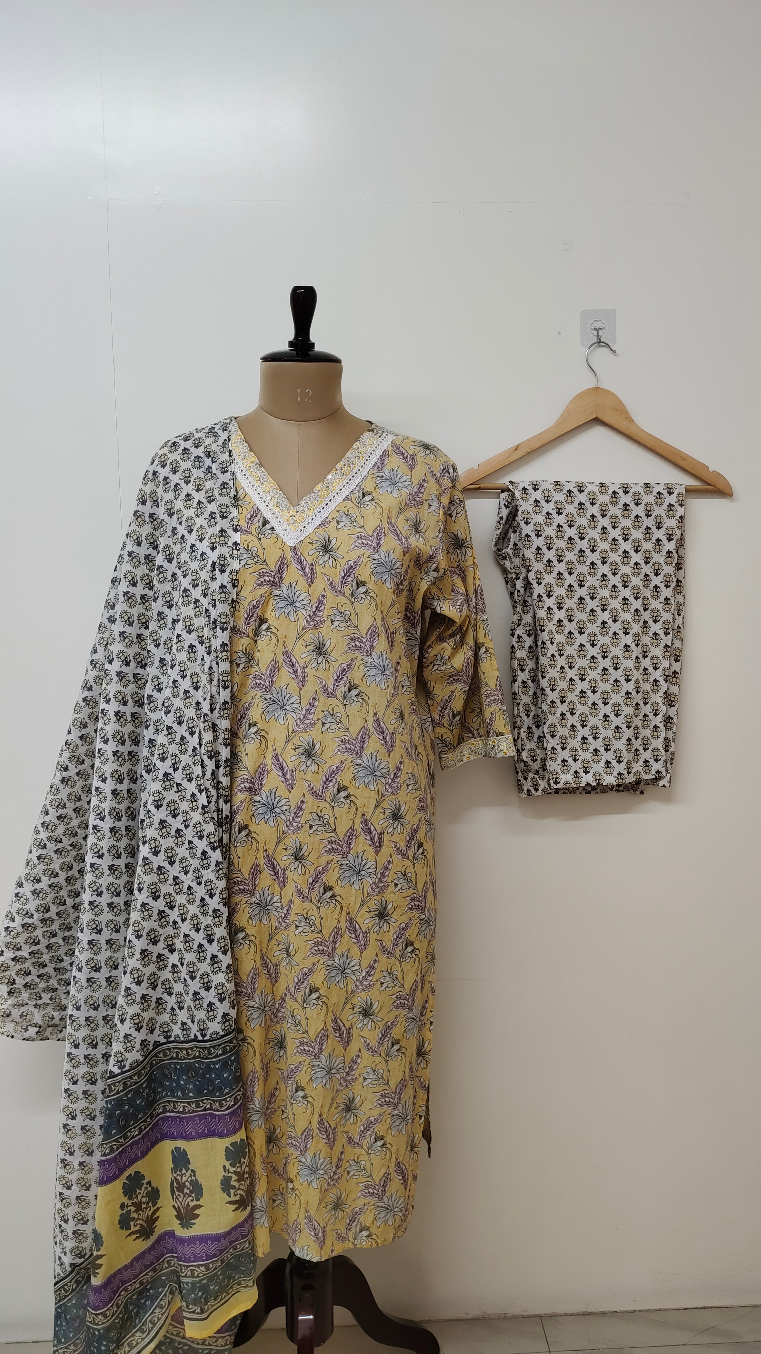 Soma Yellow Cotton Straight Dupatta Set