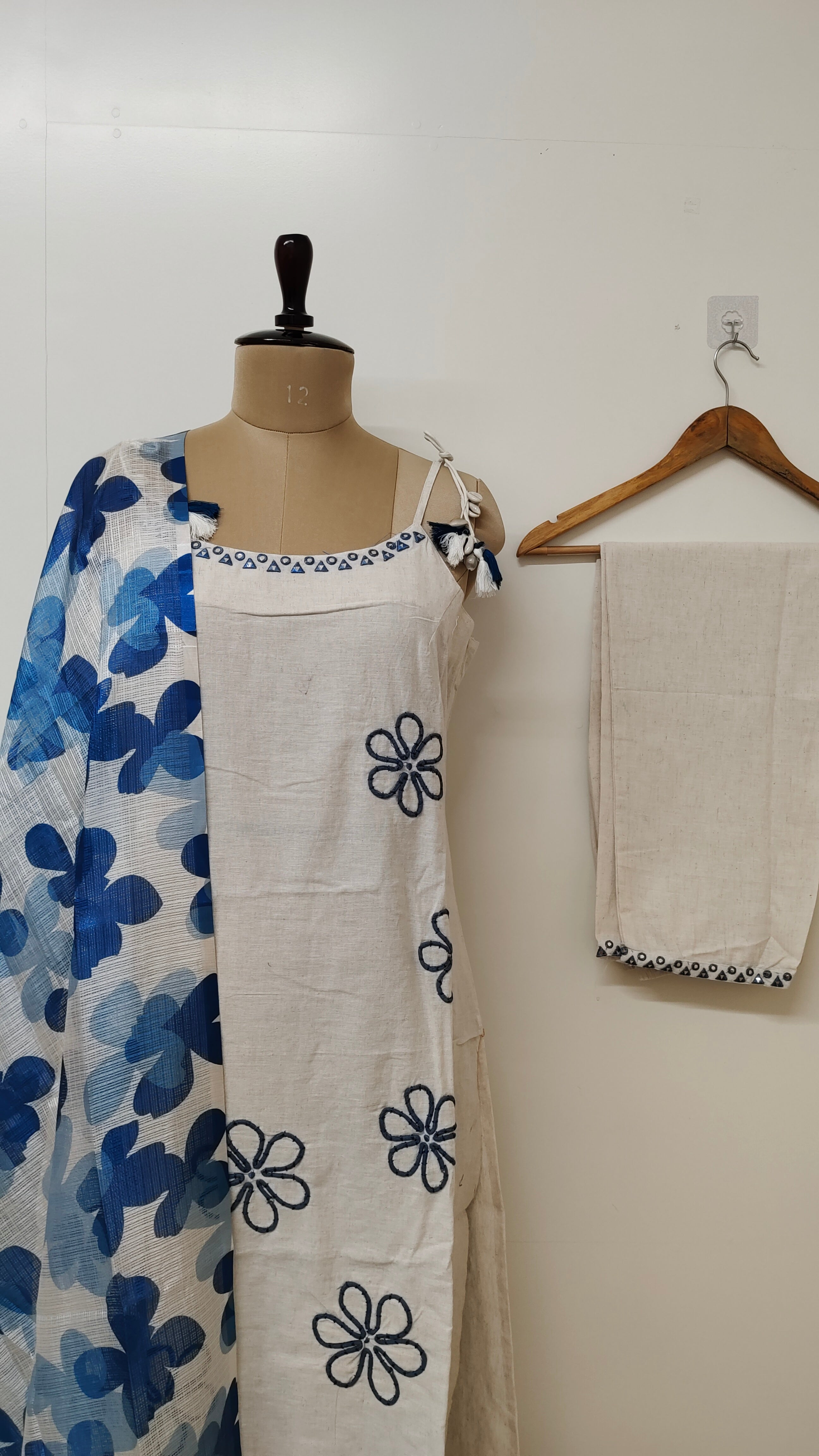Aria Ivory Cotton Floral Sleeveless Dupatta Set